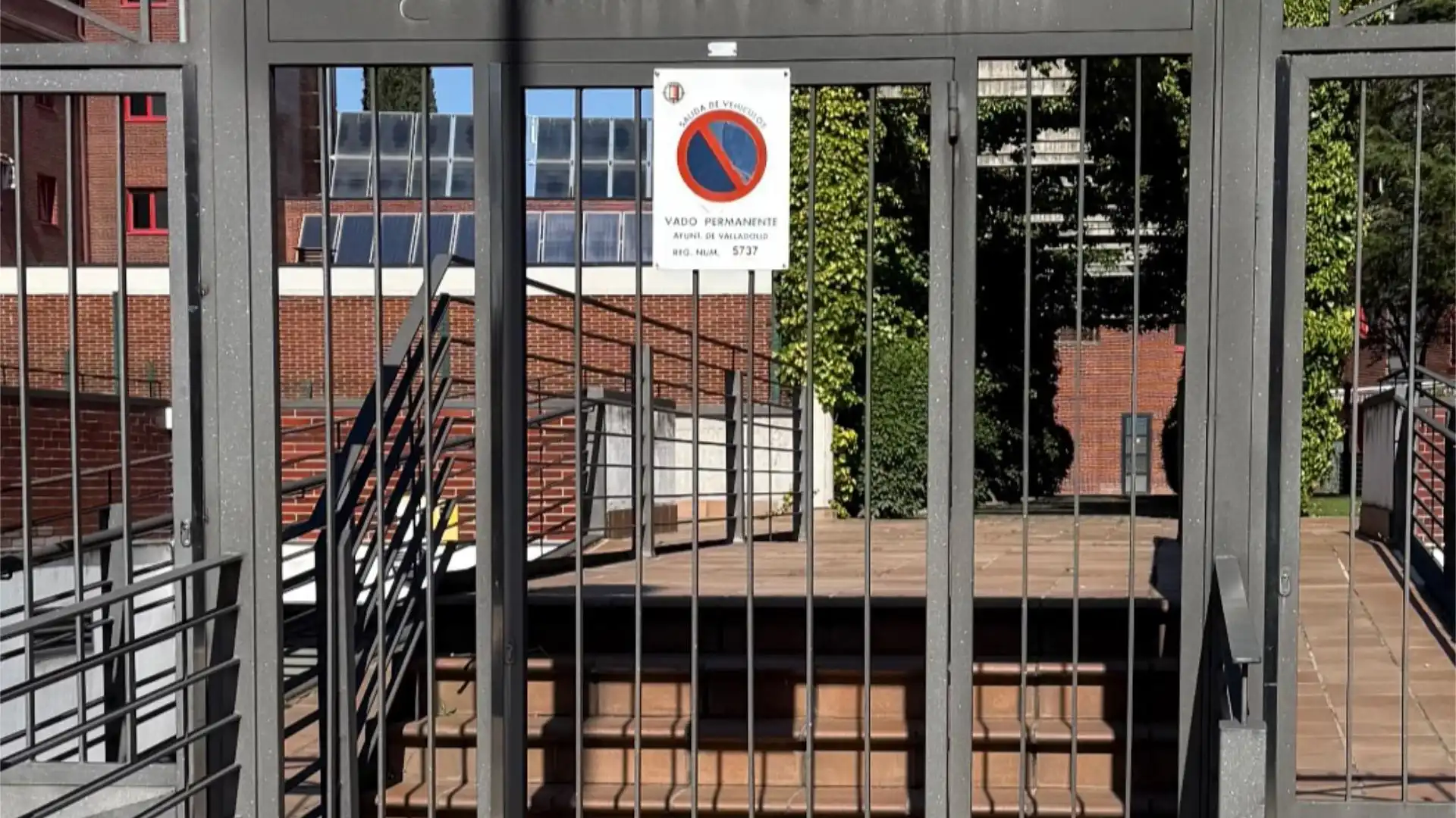 Exterior view of Flat for sale in Valladolid Capital  with Heating, Private garden and Parquet flooring