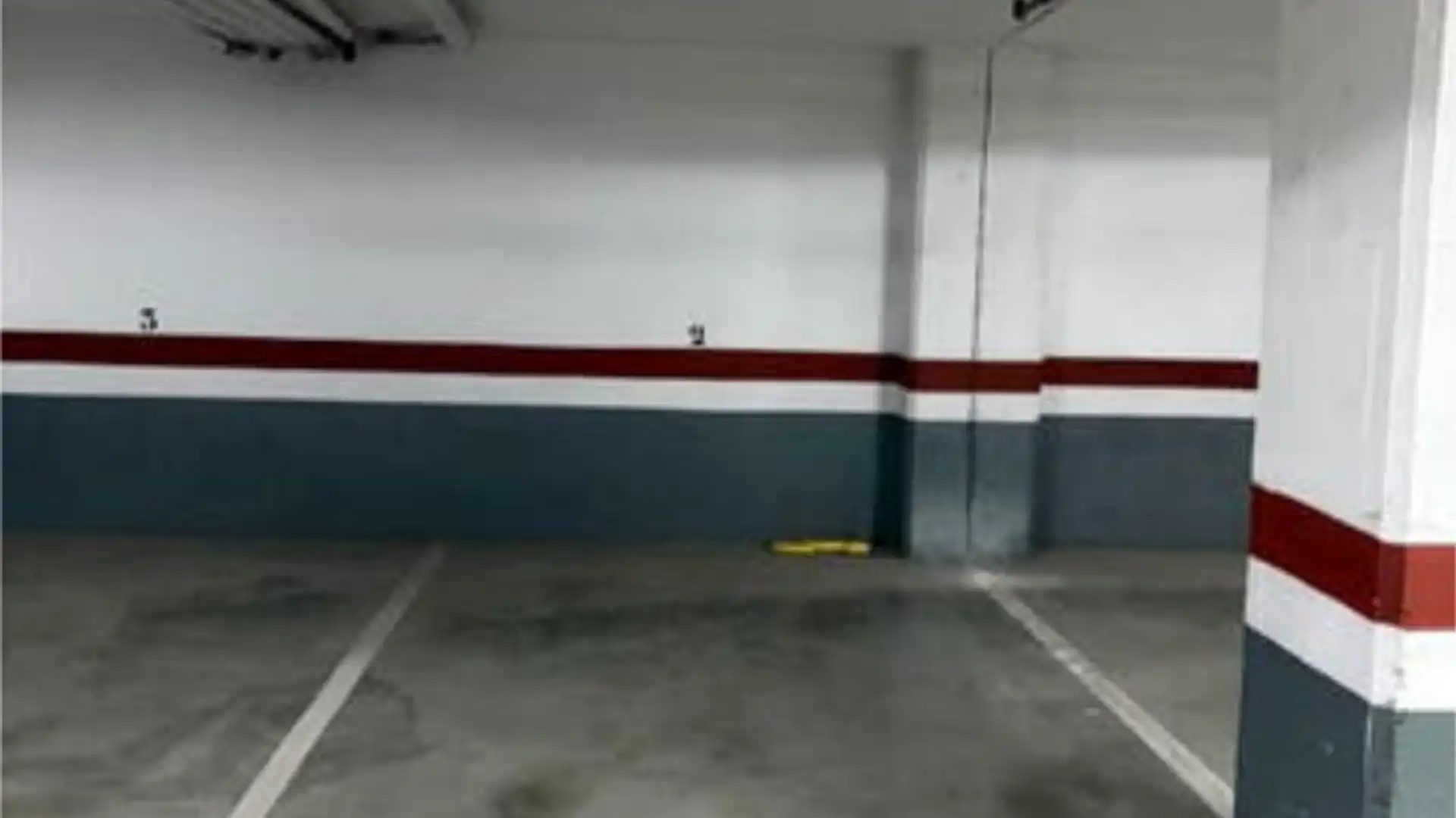 Garaje de alquiler en Playa Bajadilla - Puertos