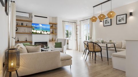 Photo 5 of Flat for sale in Pasaje Timanfaya, 11, Paraiso - Barronal, Estepona