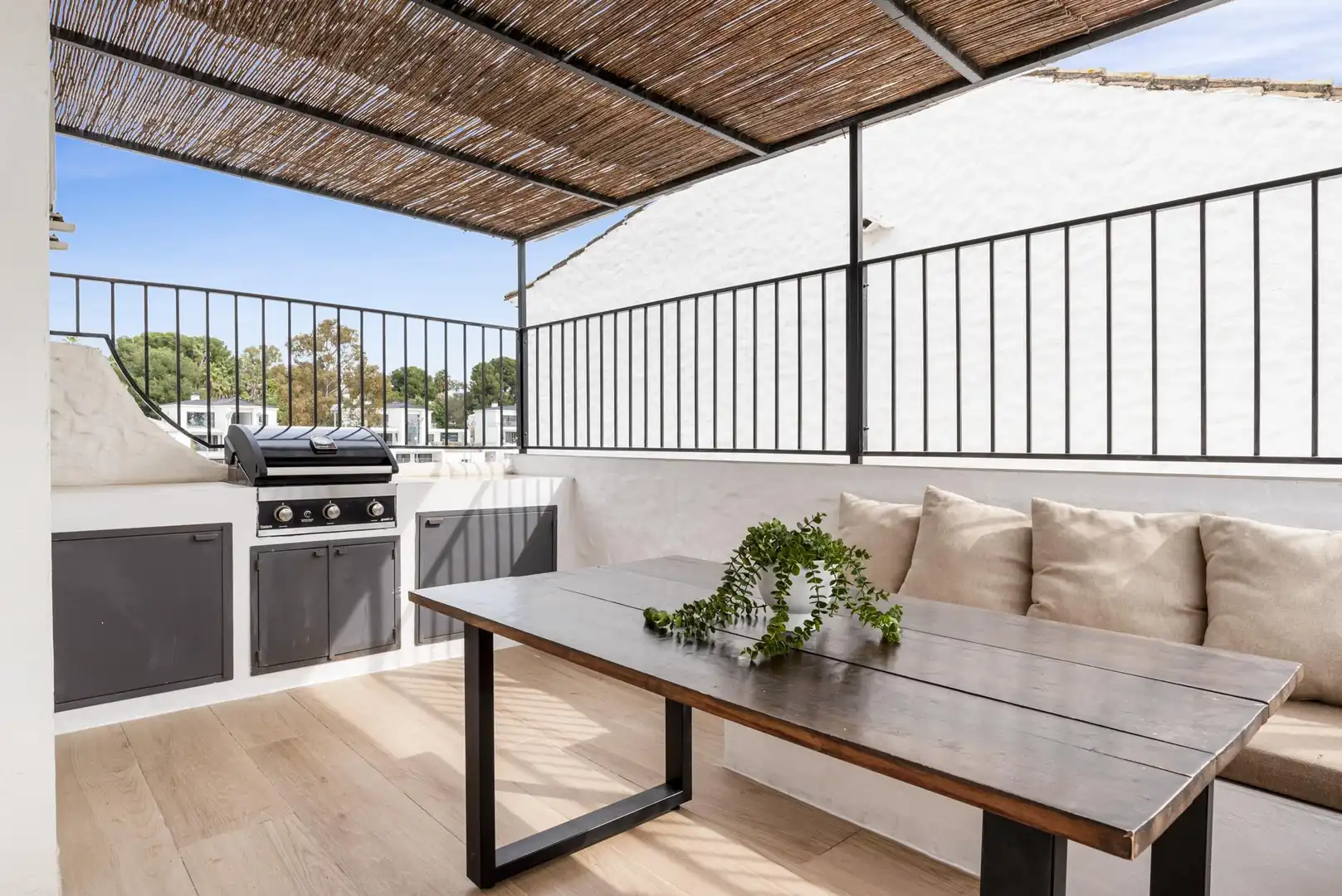 Pis en venda a Pasaje Timanfaya, 11, Paraiso - Barronal Terrassa de Pis en venda en Estepona amb Aire condicionat, Parquet i Terrassa