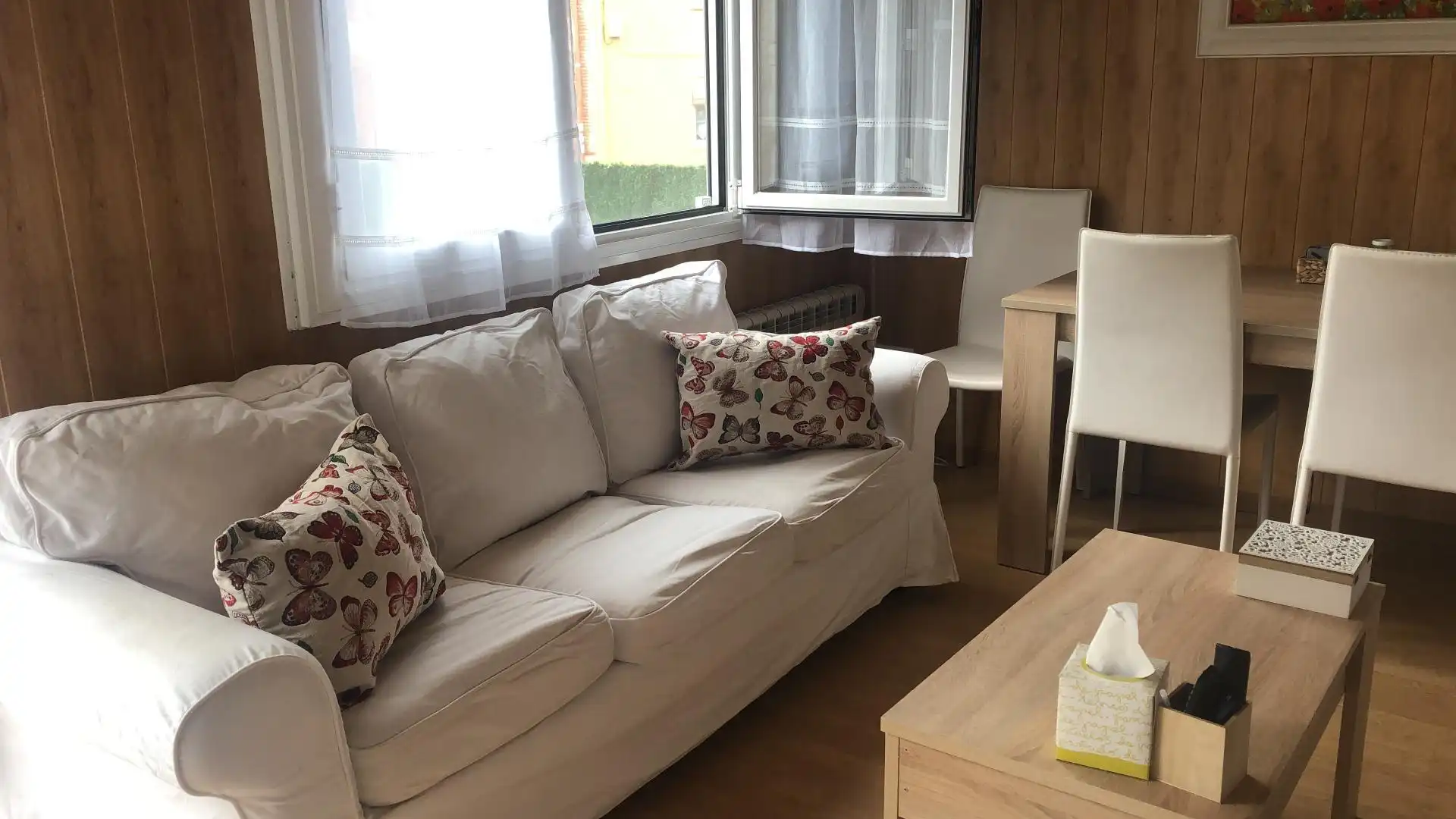 Casa o chalet en venta en Calle Eras, Vegas del Condado Sala de estar de Casa o chalet en venta en Vegas del Condado con Jardín privado, Parquet y Terraza