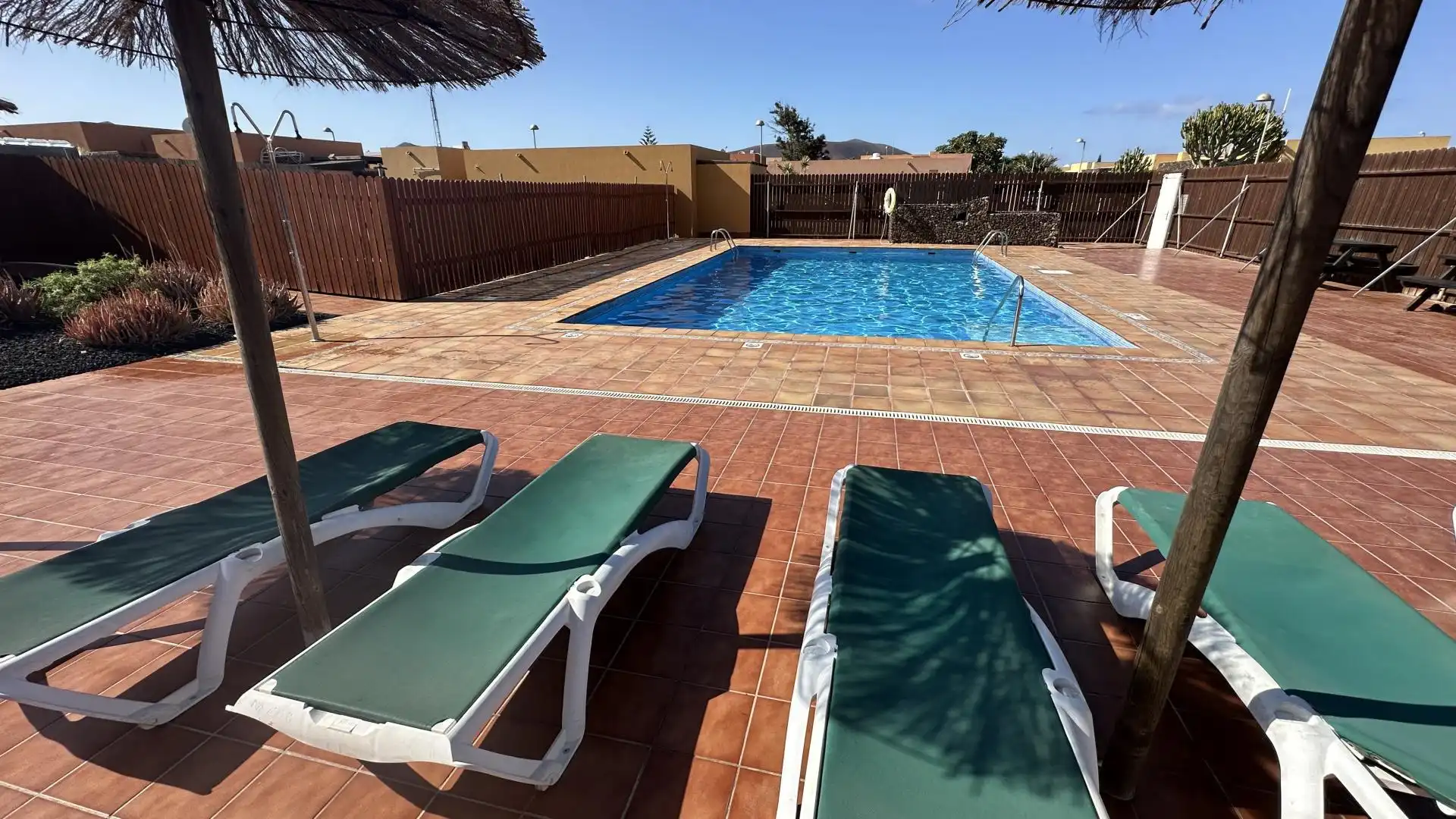 Casa o chalet en venta en Calle Tajora, 77, Corralejo Piscina de Casa o chalet en venta en La Oliva
