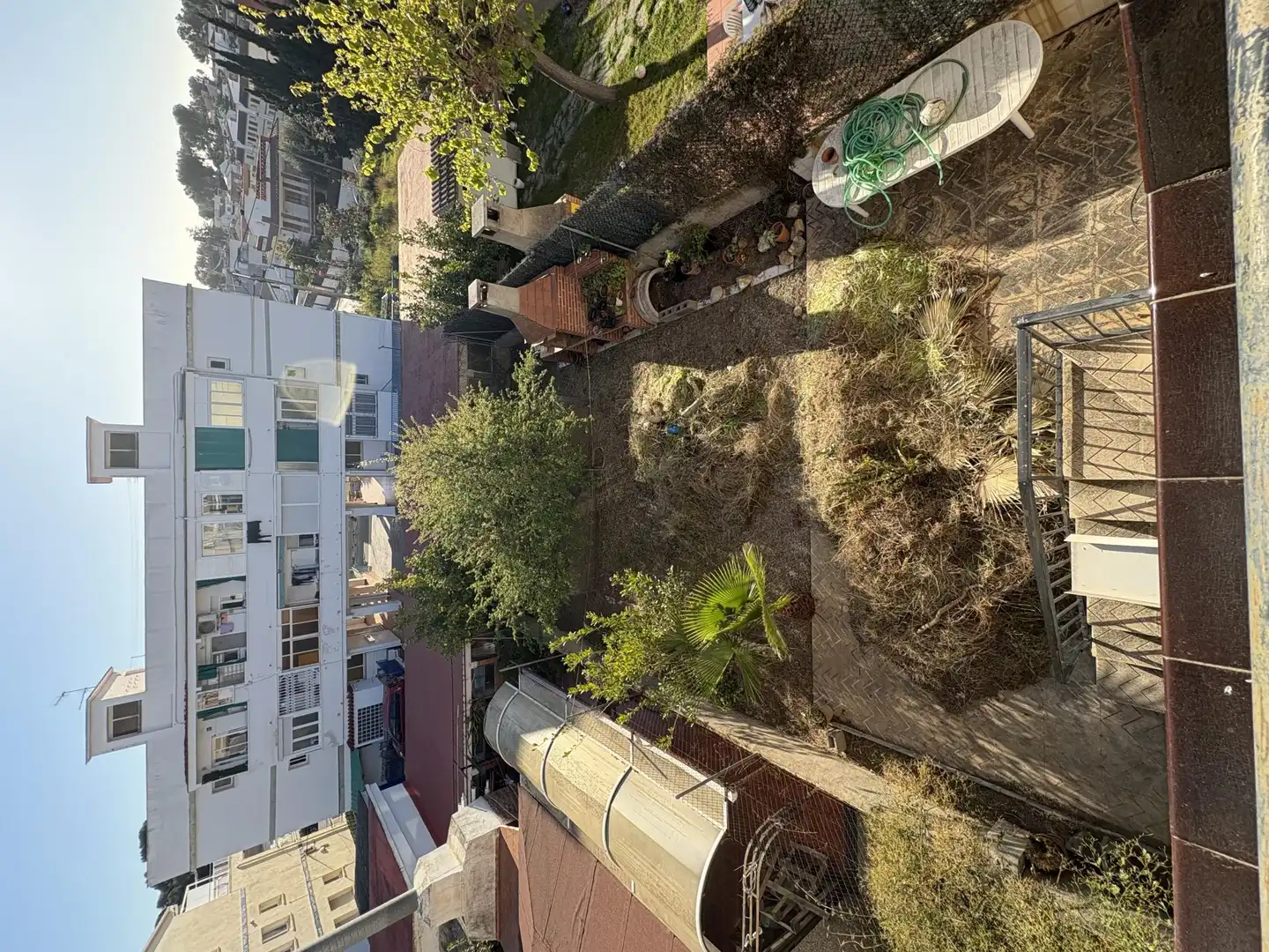 Vista exterior de Casa adosada en venda en Calafell amb Jardí privat, Traster i Balcó