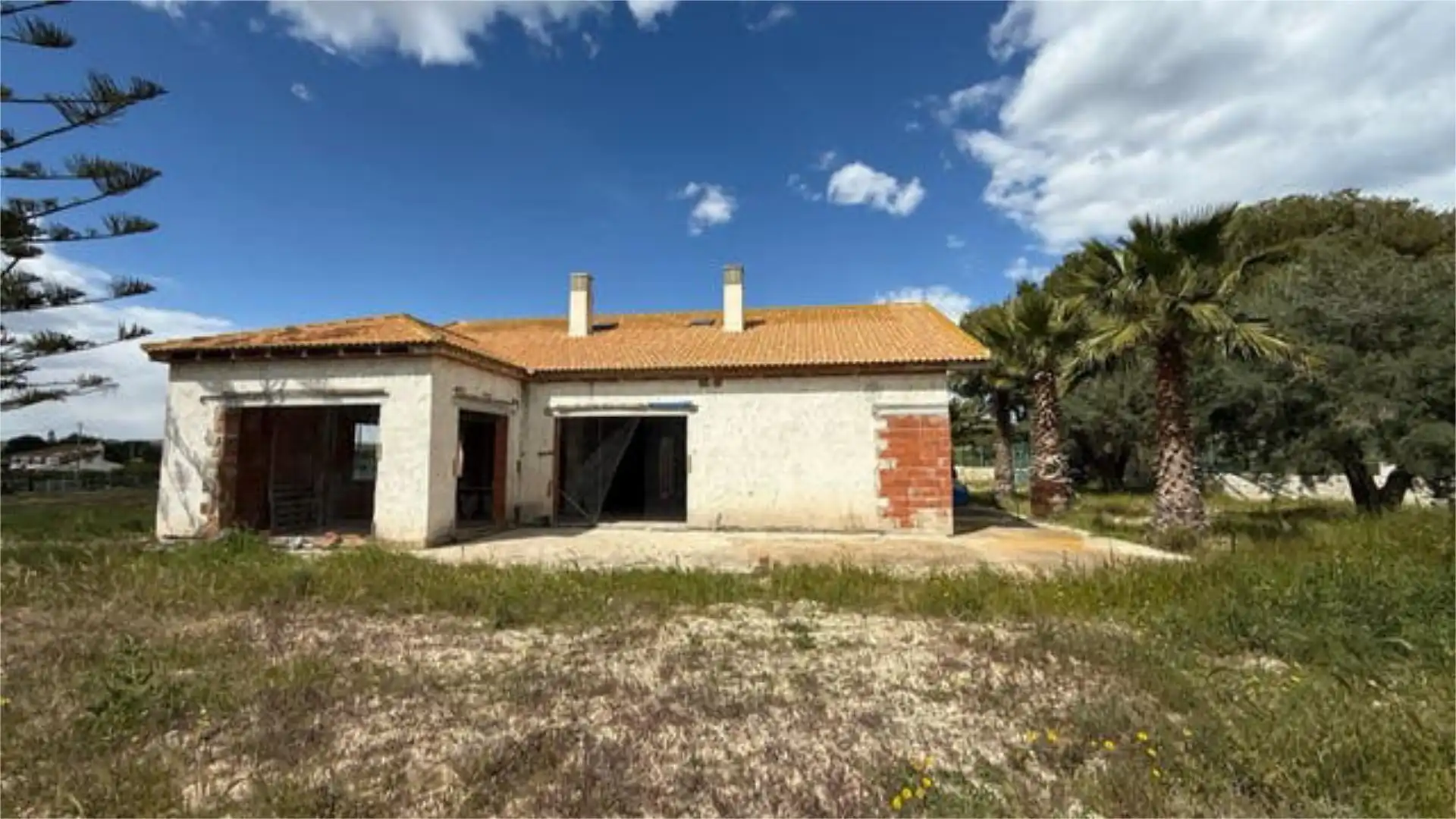 Detached homes for sale in El Raso Detached homes for sale in Guardamar del Segura with Terrace and Swimming Pool
