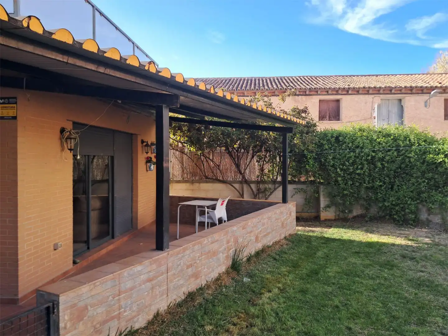Casa adosada en venta en Avenida Valencia, 1a, Paracuellos de Jiloca Terraza de Casa adosada en venta en Paracuellos de Jiloca con Terraza y Balcón
