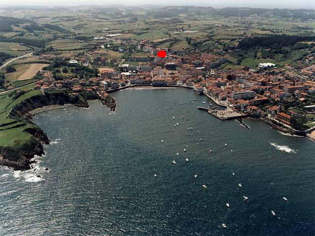 Casa adosada en Venta en Calle Cruz, 10 en Luanco - Aramar - Antromero