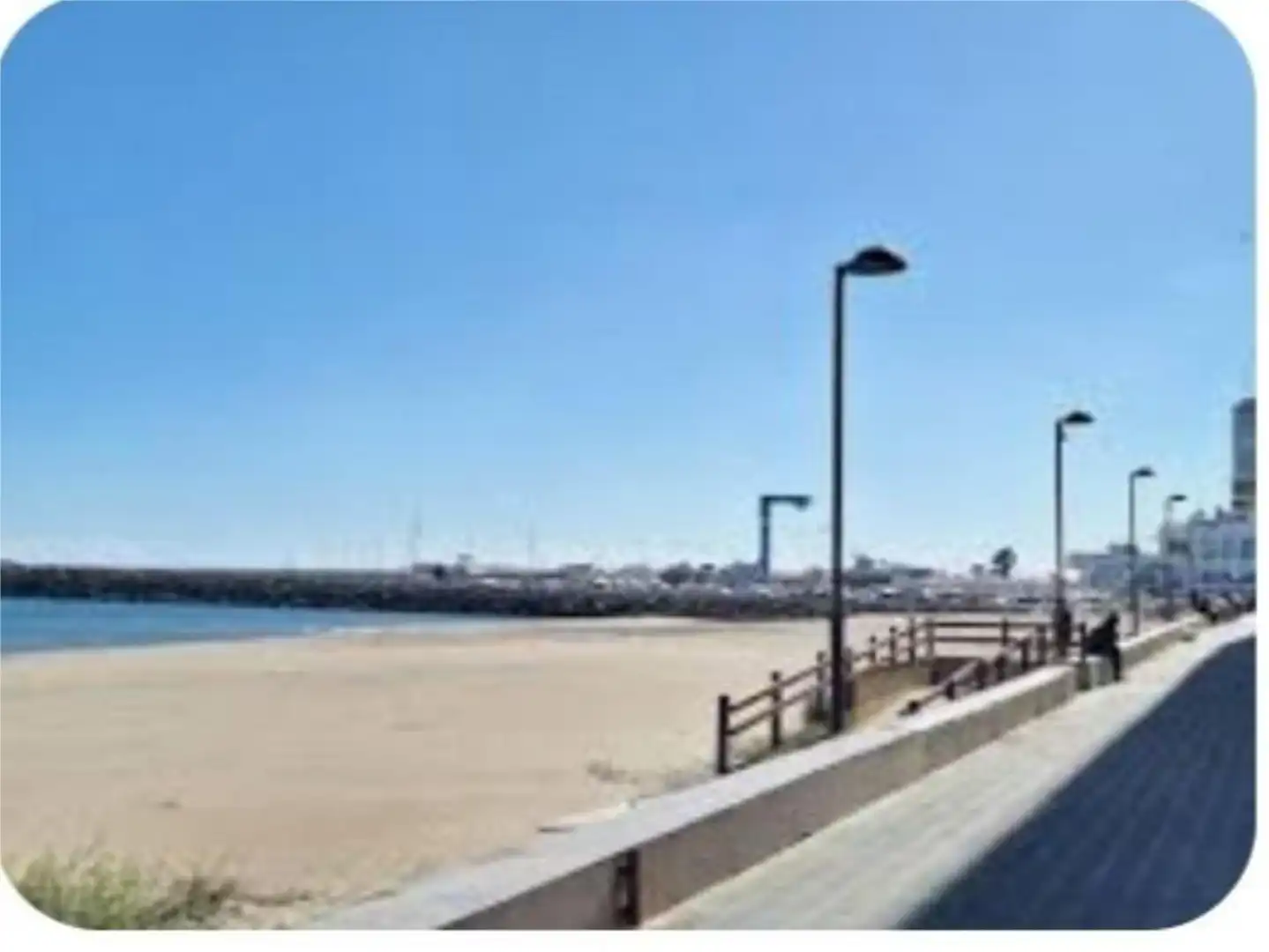 Außenansicht von Wohnung zum Verkauf in  Valencia Capital mit Balkon