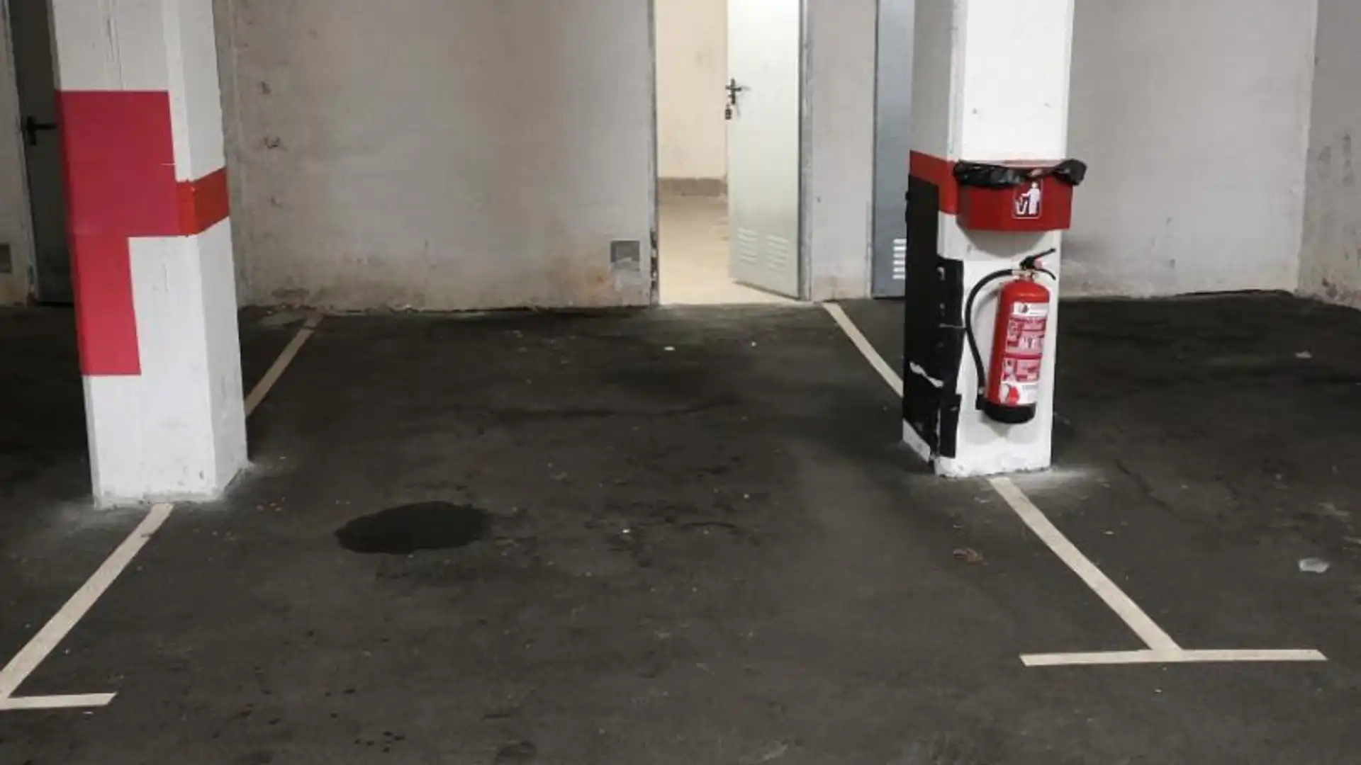 Parking of Garage for rent in Carreño