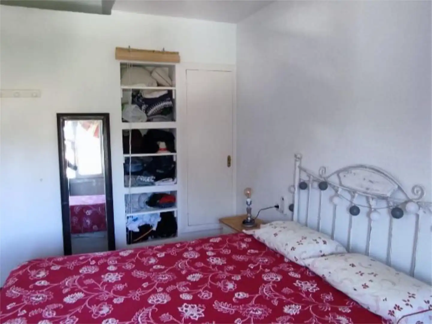 Piso en venta en Calle Mar de Cristal, 44, San Román de los Montes Habitación de Piso en venta en San Román de los Montes con Aire acondicionado, Calefacción y Jardín privado