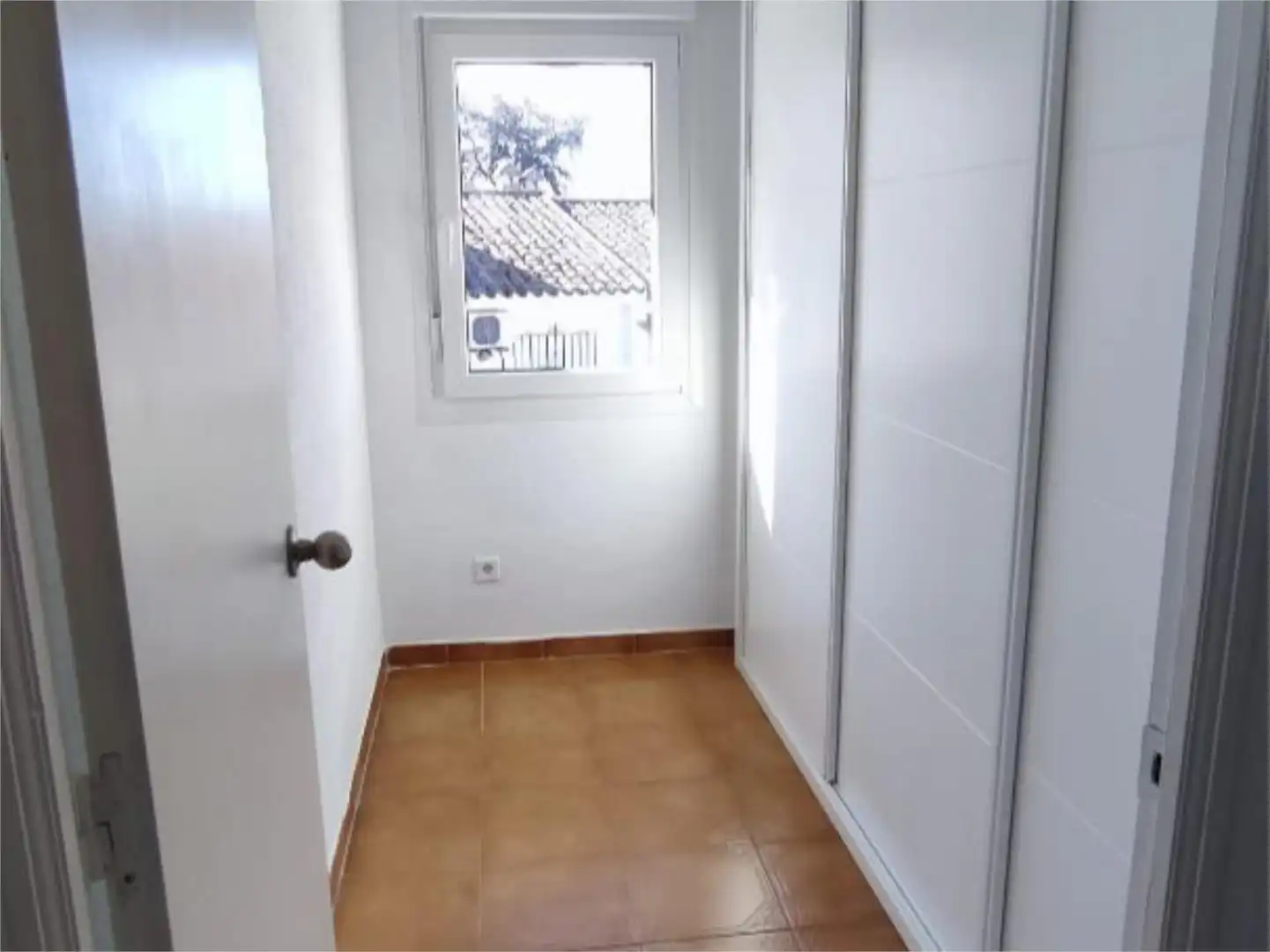 Piso en venta en Calle Mar de Cristal, 44, San Román de los Montes Habitación de Piso en venta en San Román de los Montes con Aire acondicionado, Calefacción y Jardín privado