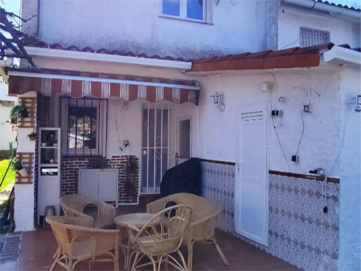 Piso en venta en Calle Mar de Cristal, 44, San Román de los Montes Vista exterior de Piso en venta en San Román de los Montes con Aire acondicionado, Calefacción y Jardín privado