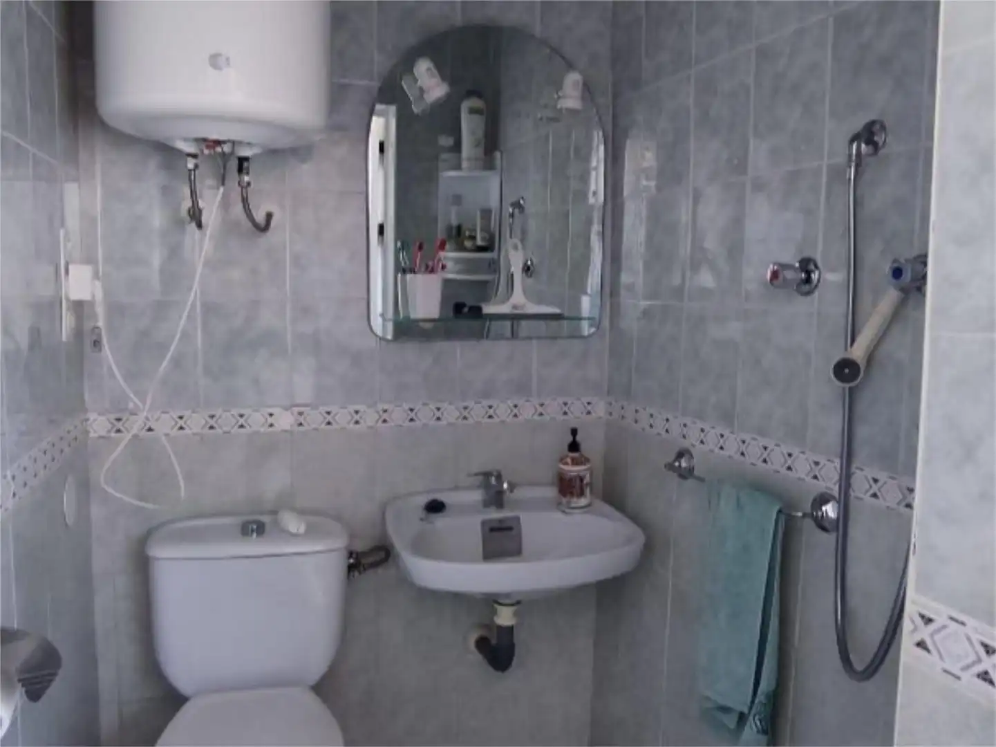 Piso en venta en Calle Mar de Cristal, 44, San Román de los Montes Baño de Piso en venta en San Román de los Montes con Aire acondicionado, Calefacción y Jardín privado