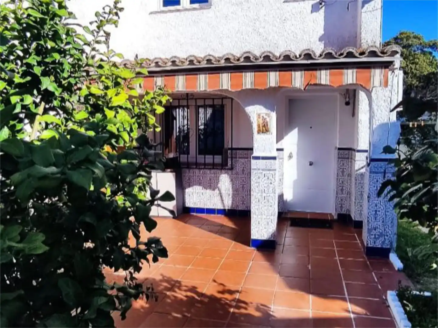 Piso en venta en Calle Mar de Cristal, 44, San Román de los Montes Vista exterior de Piso en venta en San Román de los Montes con Aire acondicionado, Calefacción y Jardín privado