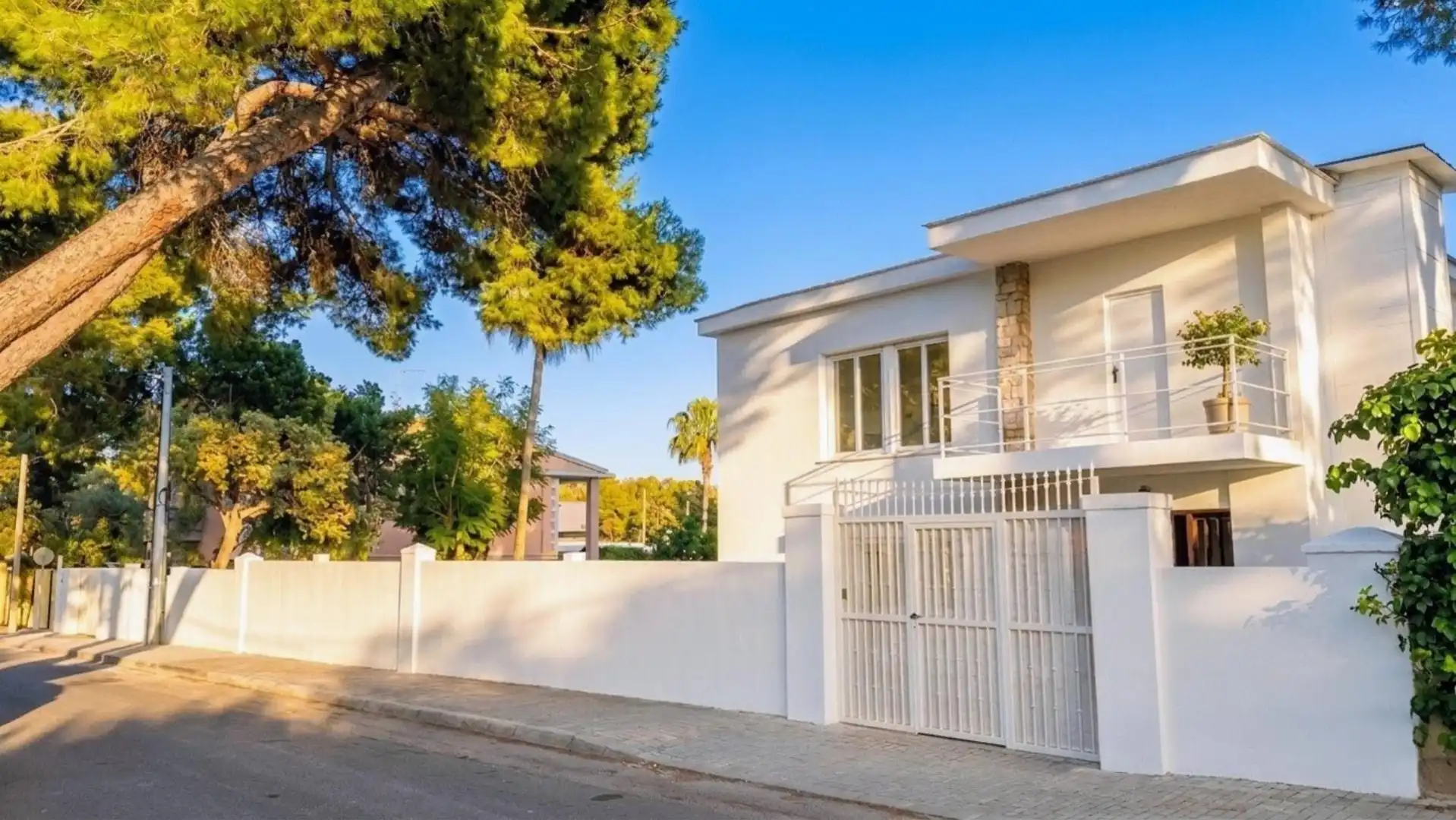 Casa o xalet en venda a Carrer 552, 17, La Cañada Vista exterior de Casa o xalet en venda en Paterna amb Jardí privat i Terrassa