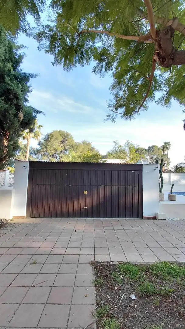 Casa o xalet en venda a Carrer 552, 17, La Cañada Vista exterior de Casa o xalet en venda en Paterna amb Jardí privat i Terrassa