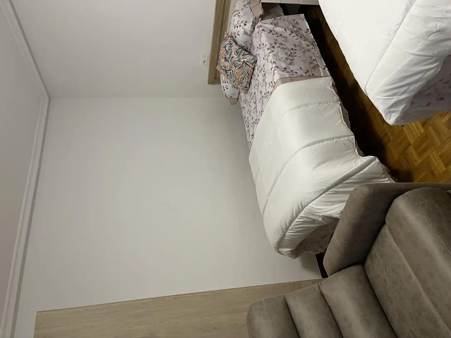 Bedroom of Study for share in Langreo  with Parquet flooring, Furnished and Video intercom