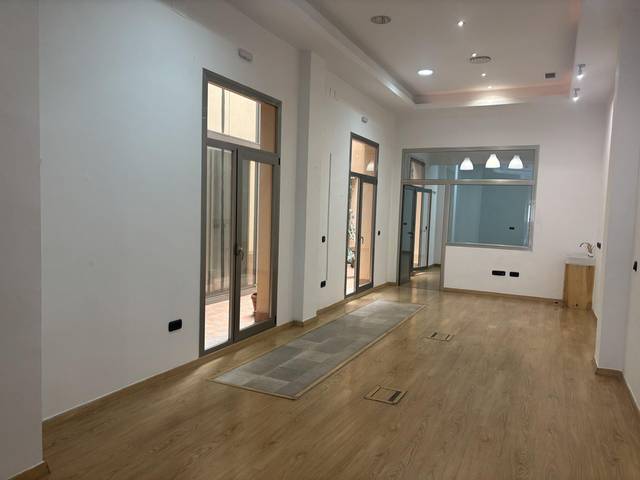 Local comercial en Alquiler en Calle Lumbreras, 9 en San Lorenzo