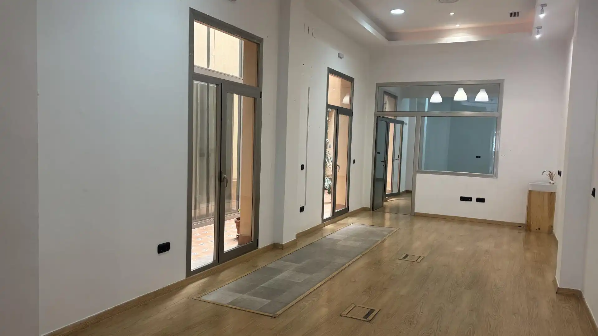 Local de alquiler en Calle Lumbreras, 9, San Lorenzo Local de alquiler en Sevilla Capital con Aire acondicionado