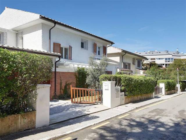 Casa-chalet en Alquiler en Aresti Kalea, 3 en Zarautz