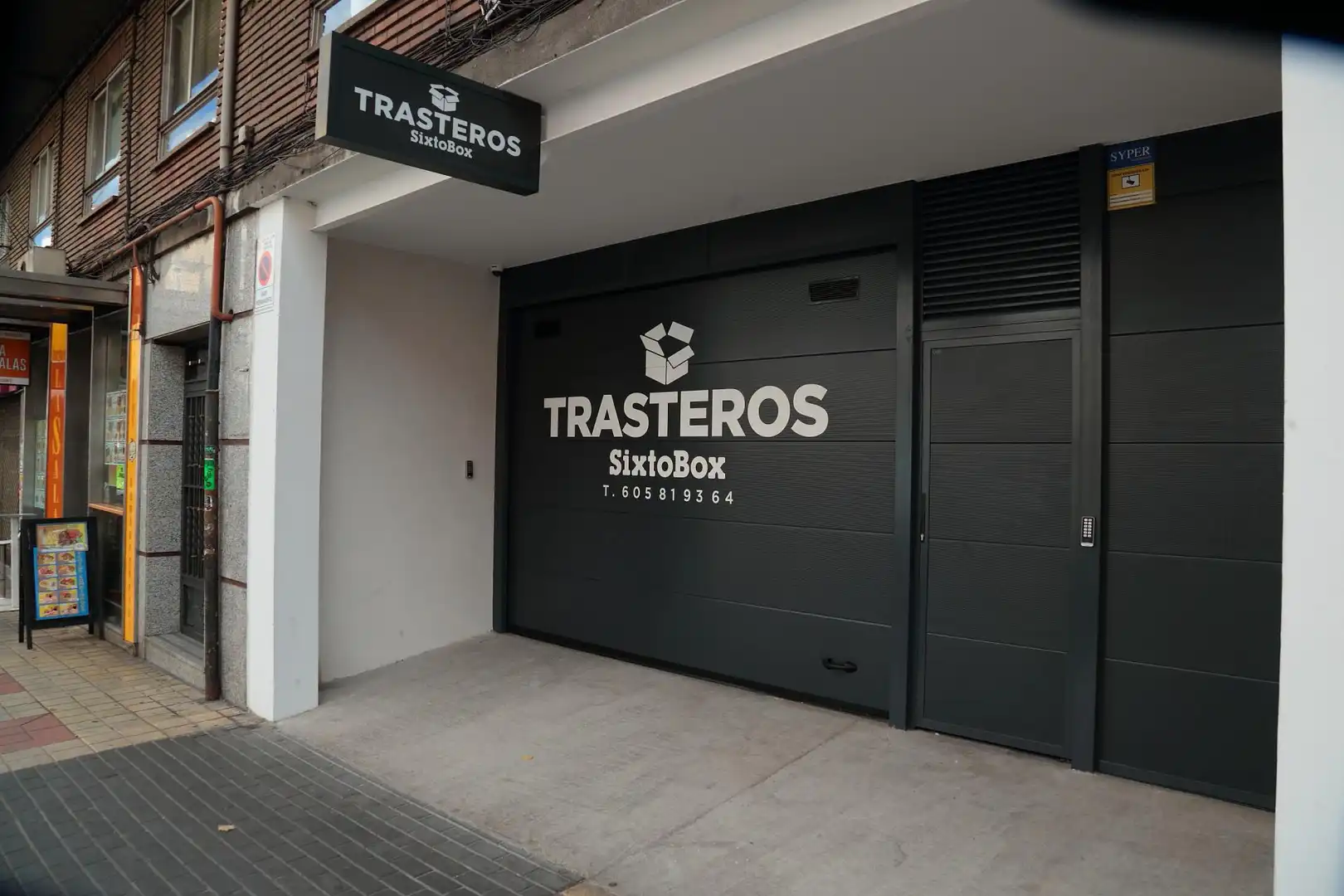 Traster de lloguer a Avenida del Alcalde Miguel Castaño, 12, San Claudio - La Chantría Vista exterior de Traster de lloguer en León Capital