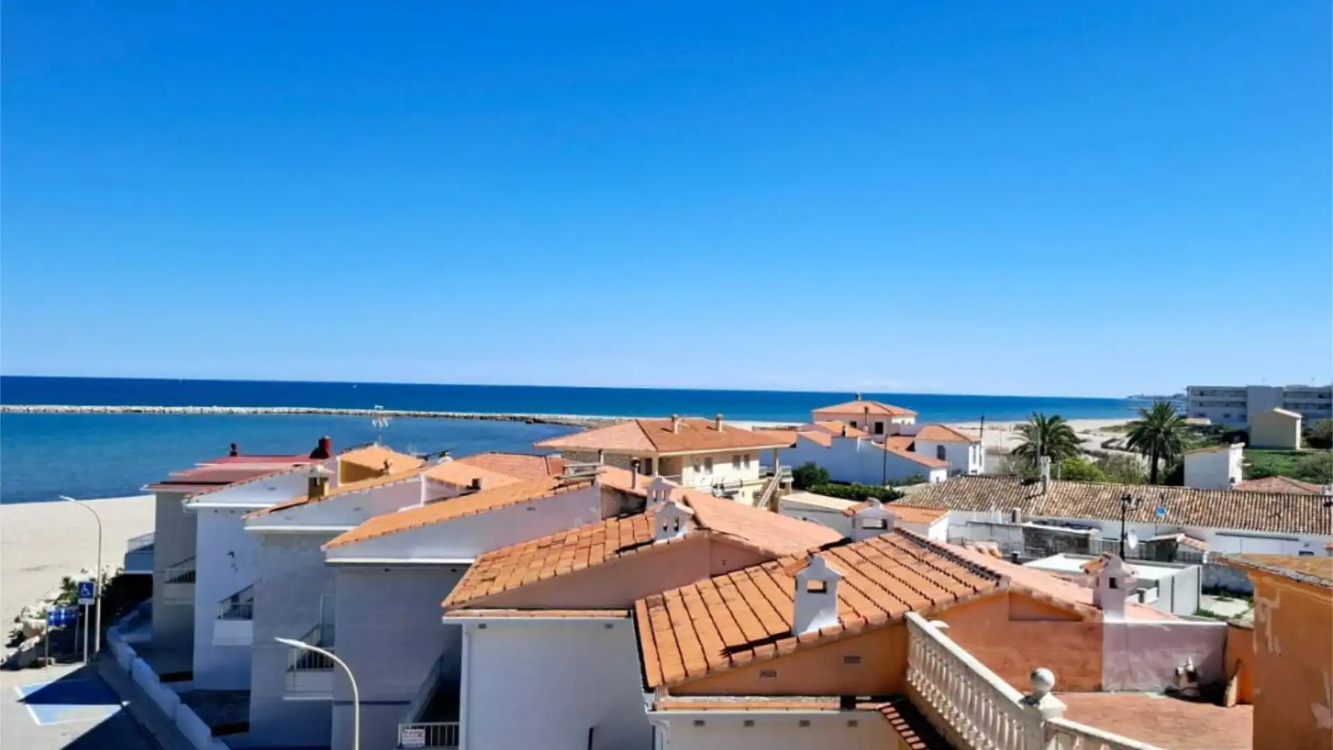 Vista exterior de Apartamento de alquiler en Dénia con Aire acondicionado, Calefacción y Terraza