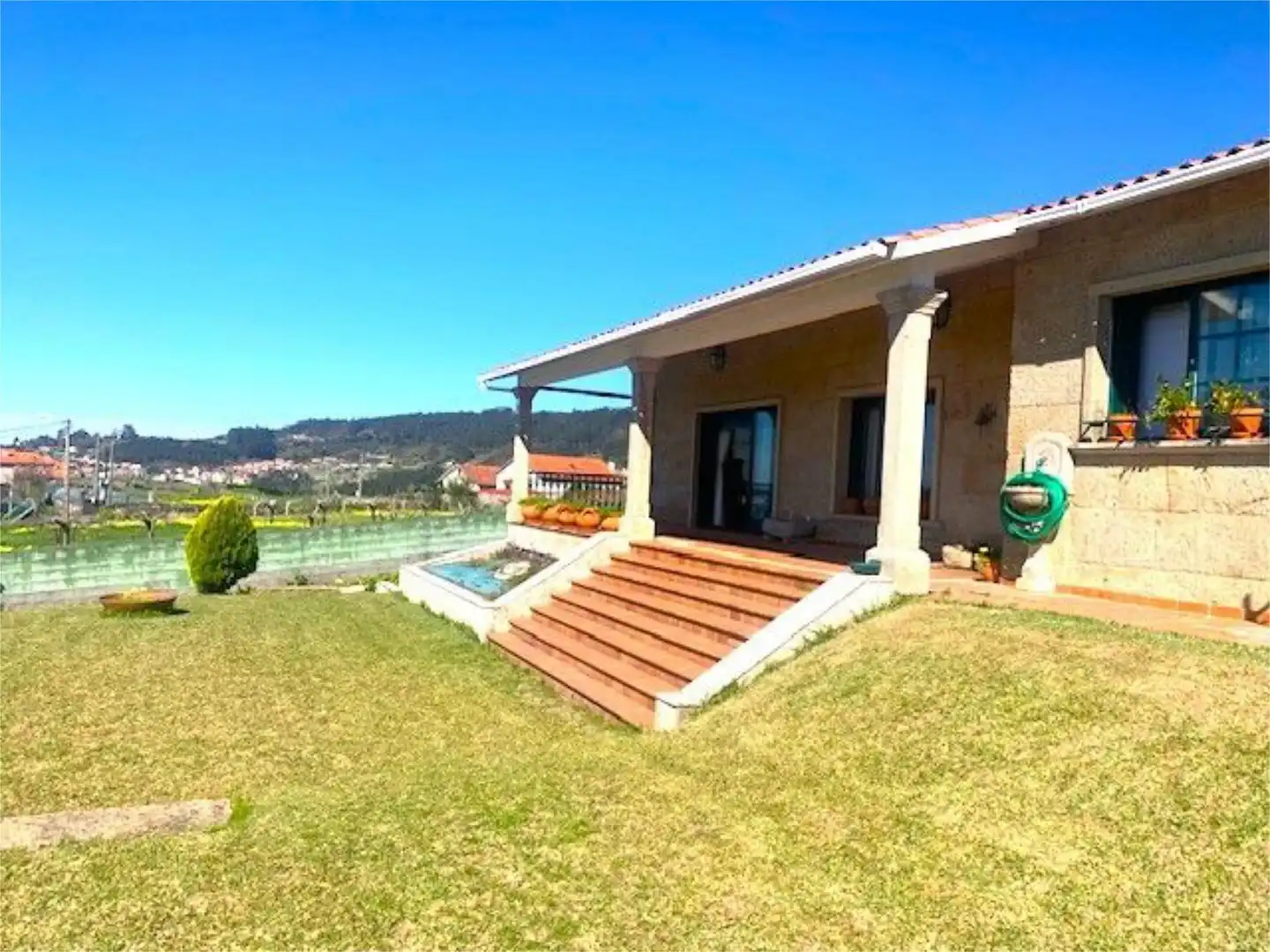 Houses for sale in Lugar Granxa, 44, Dorrón Exterior view of Houses for sale in Sanxenxo with Heating, Private garden and Terrace