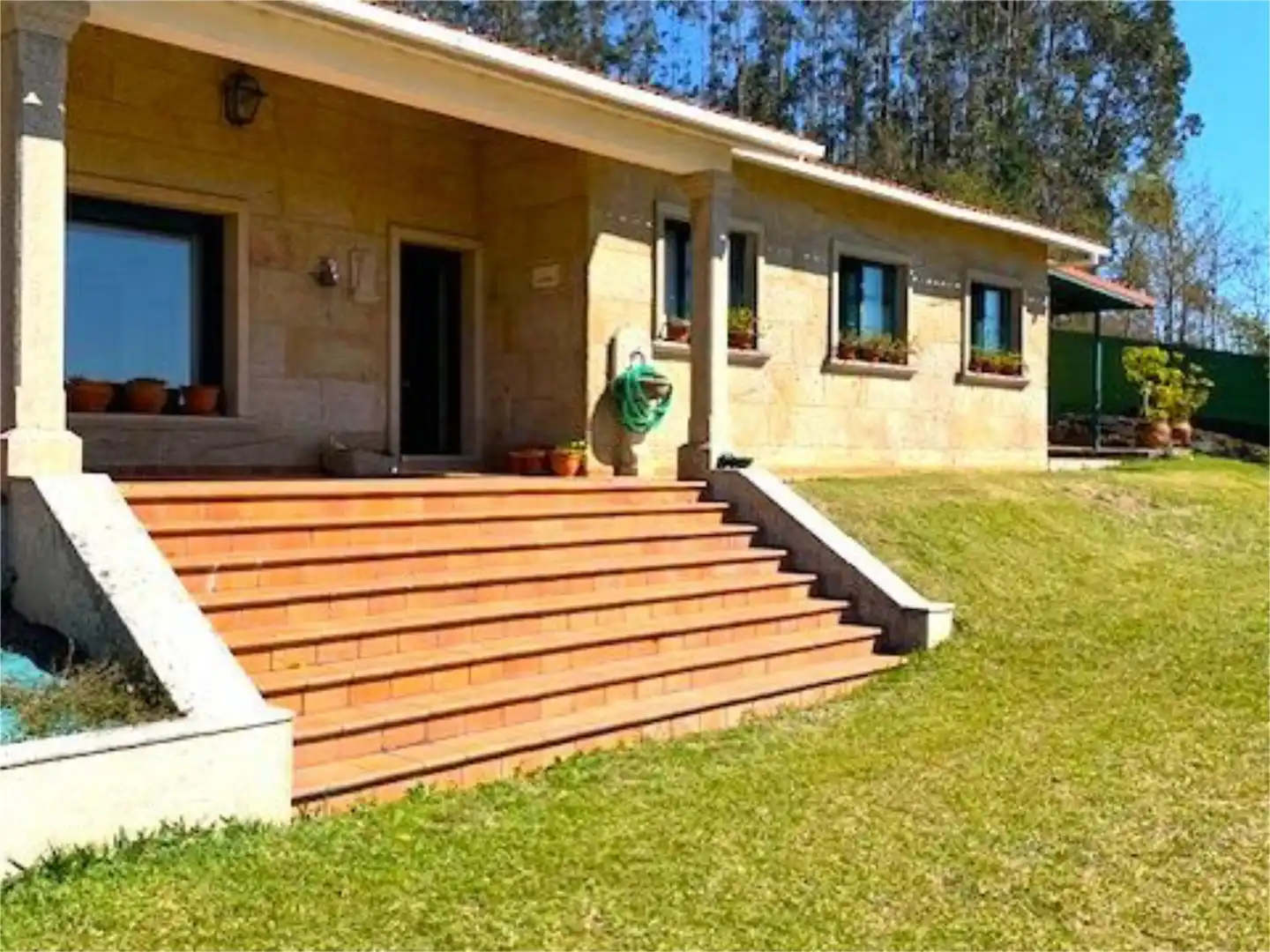 Houses for sale in Lugar Granxa, 44, Dorrón Exterior view of Houses for sale in Sanxenxo with Heating, Private garden and Terrace