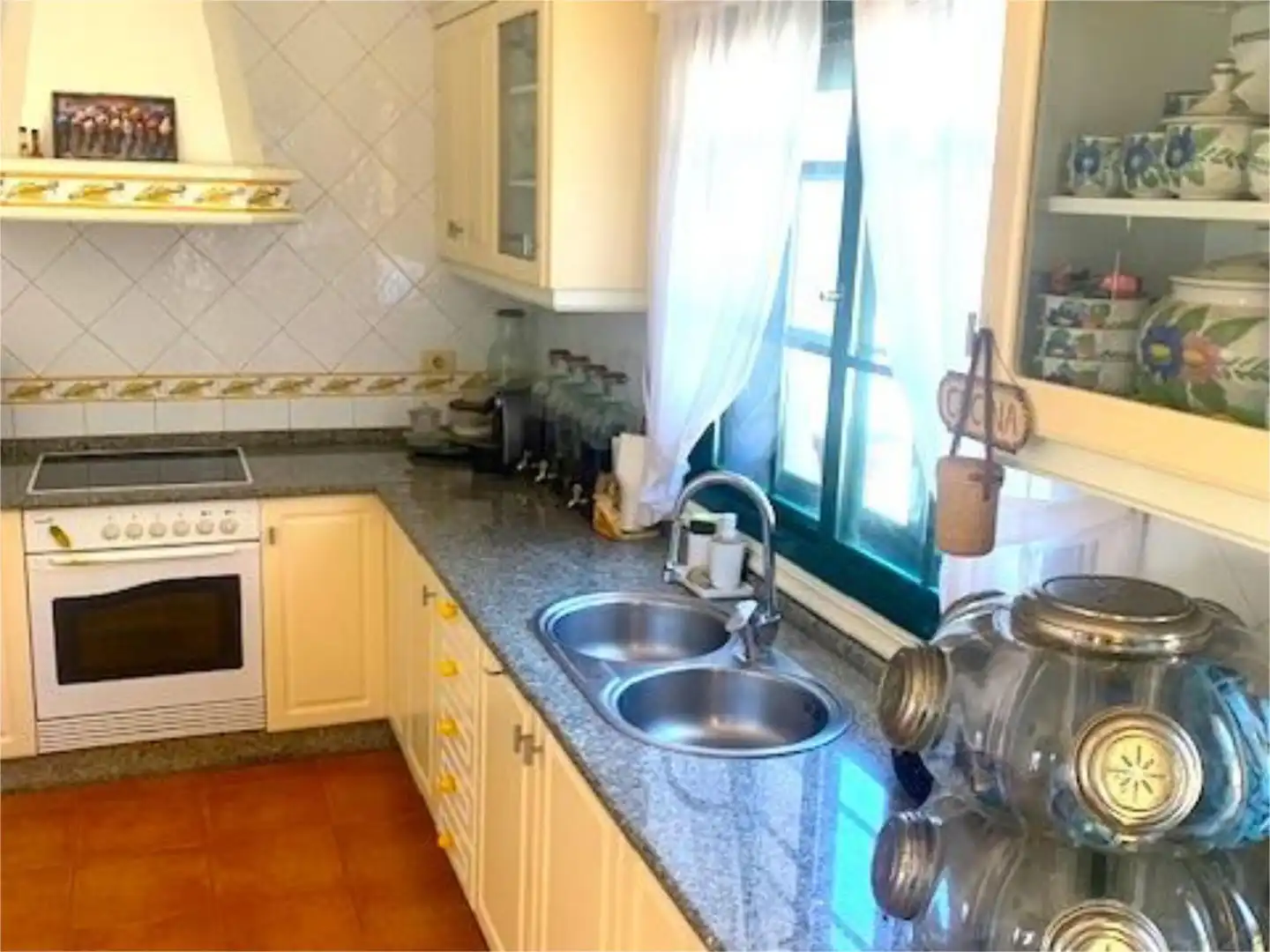 Houses for sale in Lugar Granxa, 44, Dorrón Kitchen of Houses for sale in Sanxenxo with Heating, Private garden and Terrace