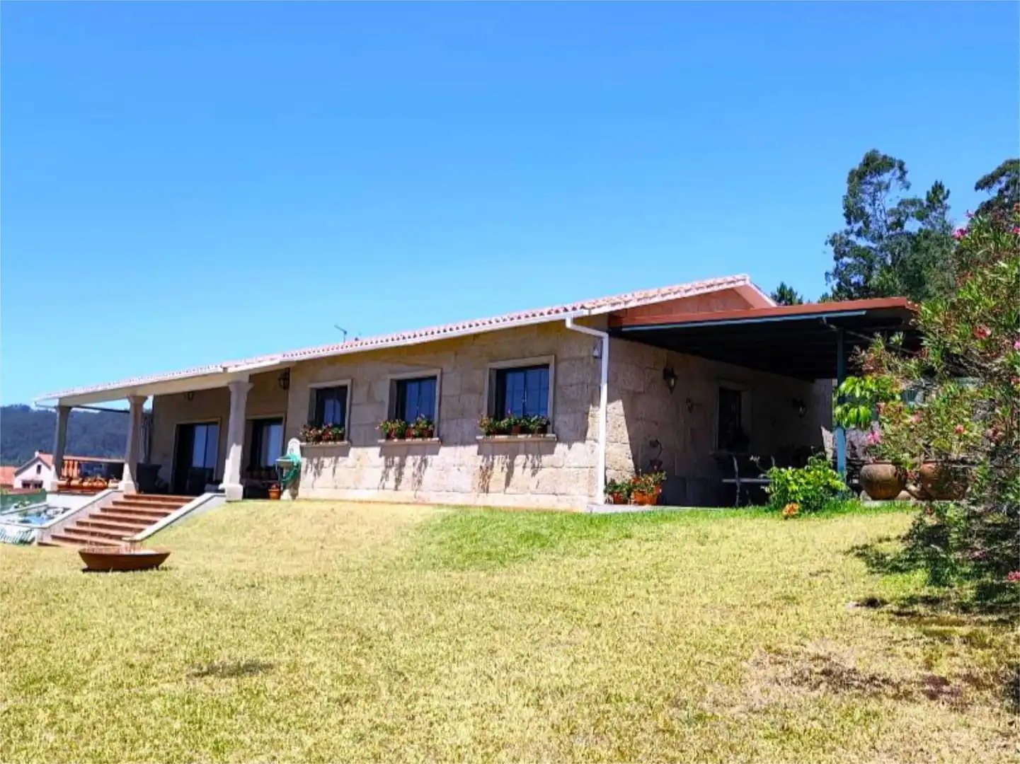 Houses for sale in Lugar Granxa, 44, Dorrón Exterior view of Houses for sale in Sanxenxo with Heating, Private garden and Terrace