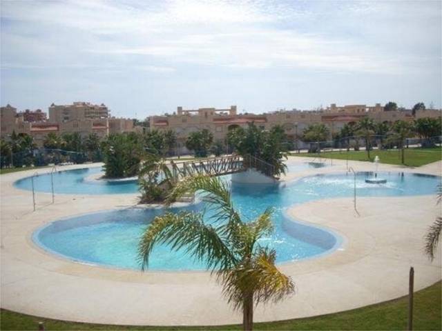 Apartamento en Alquiler en Almerimar