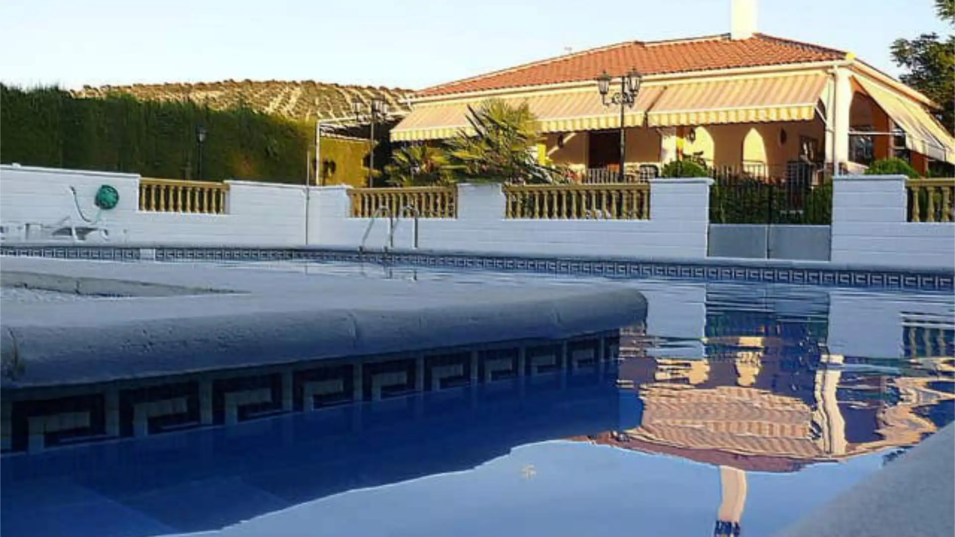 Casa adosada en venta en Poleares Piscina de Casa adosada en venta en Lucena con Jardín privado y Piscina