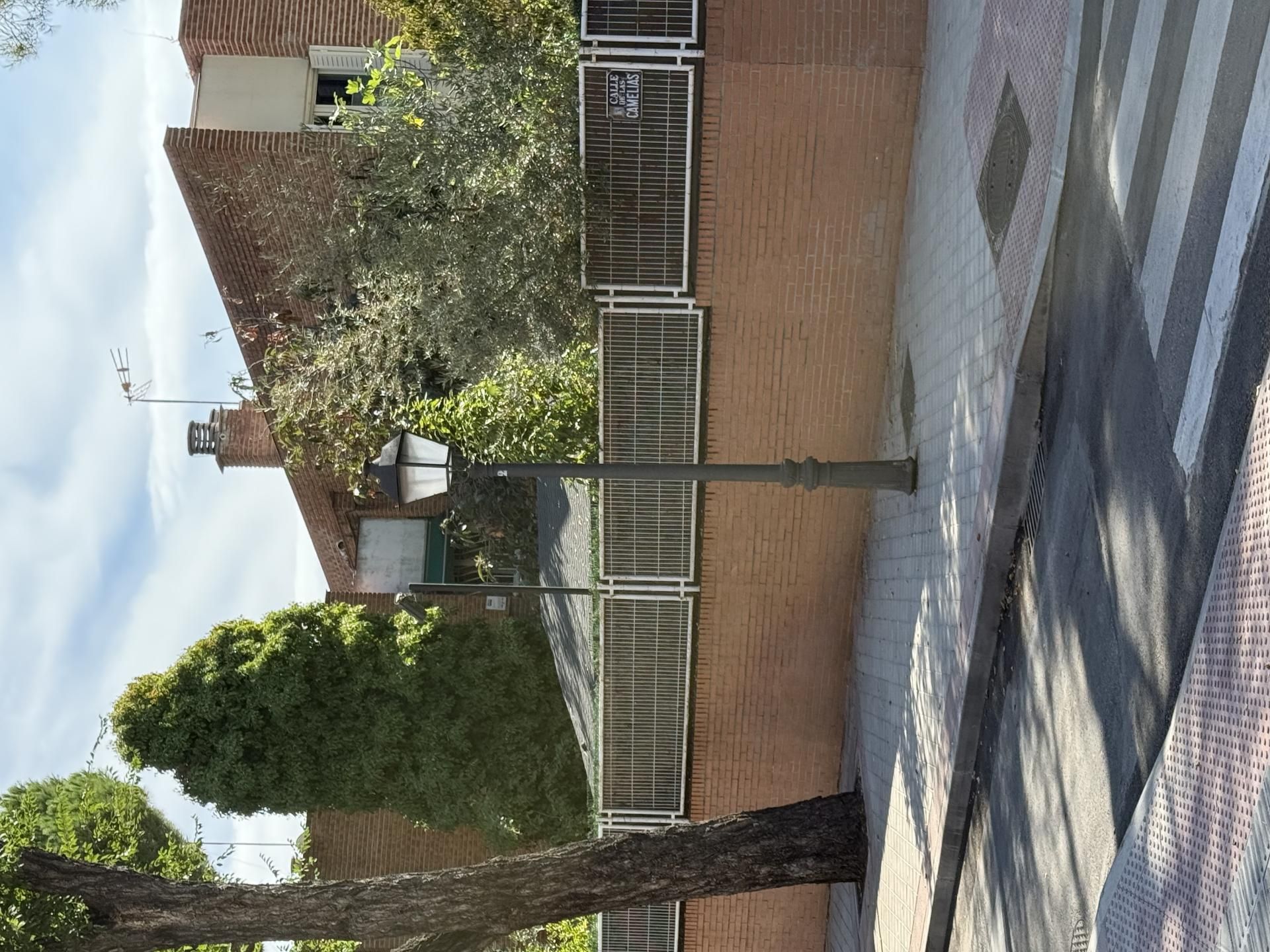 Exterior view of Houses for sale in  Madrid Capital  with Air Conditioner, Heating and Private garden