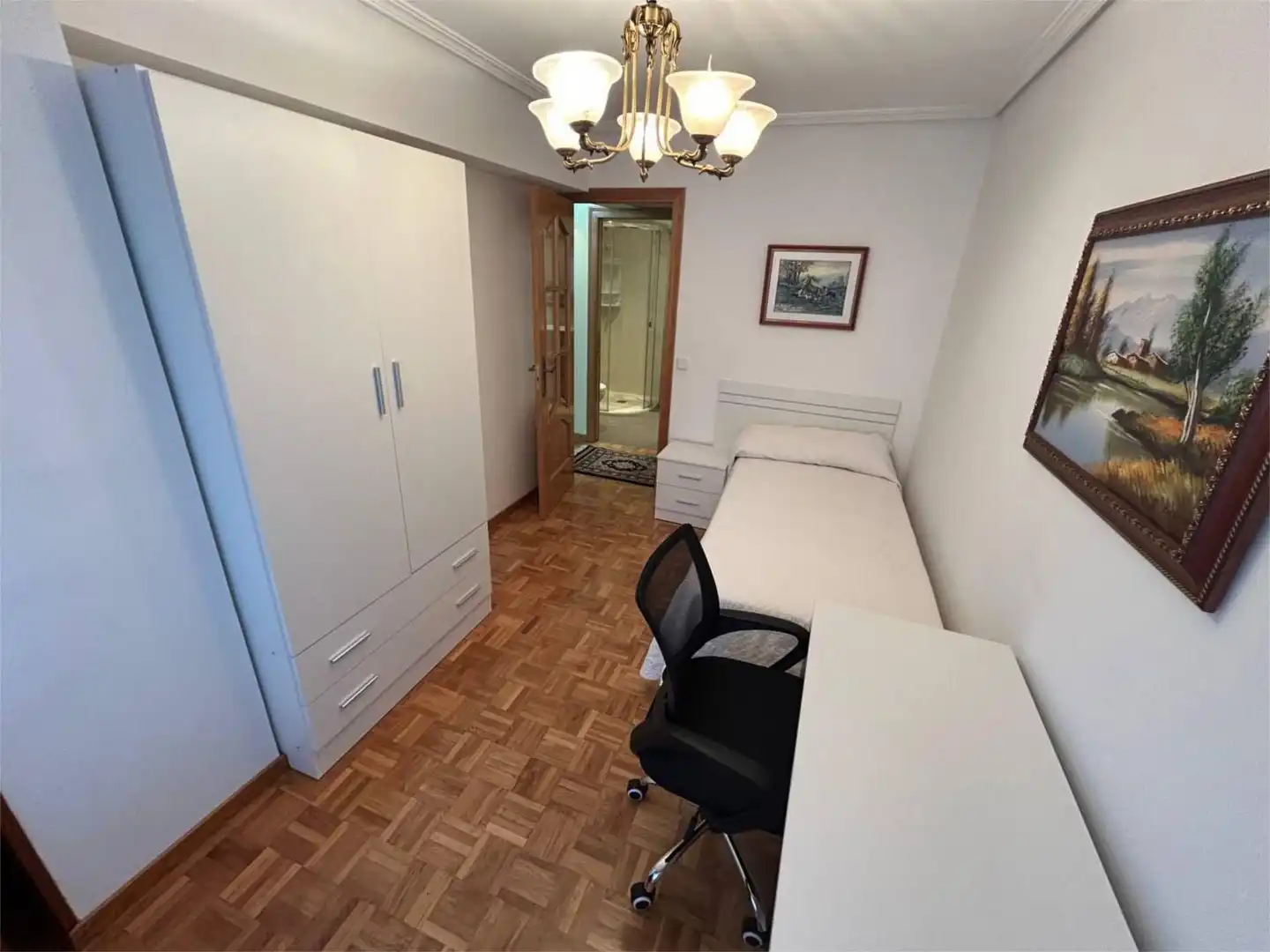 Bedroom of Flat for rent in A Coruña Capital   with Parquet flooring and Furnished