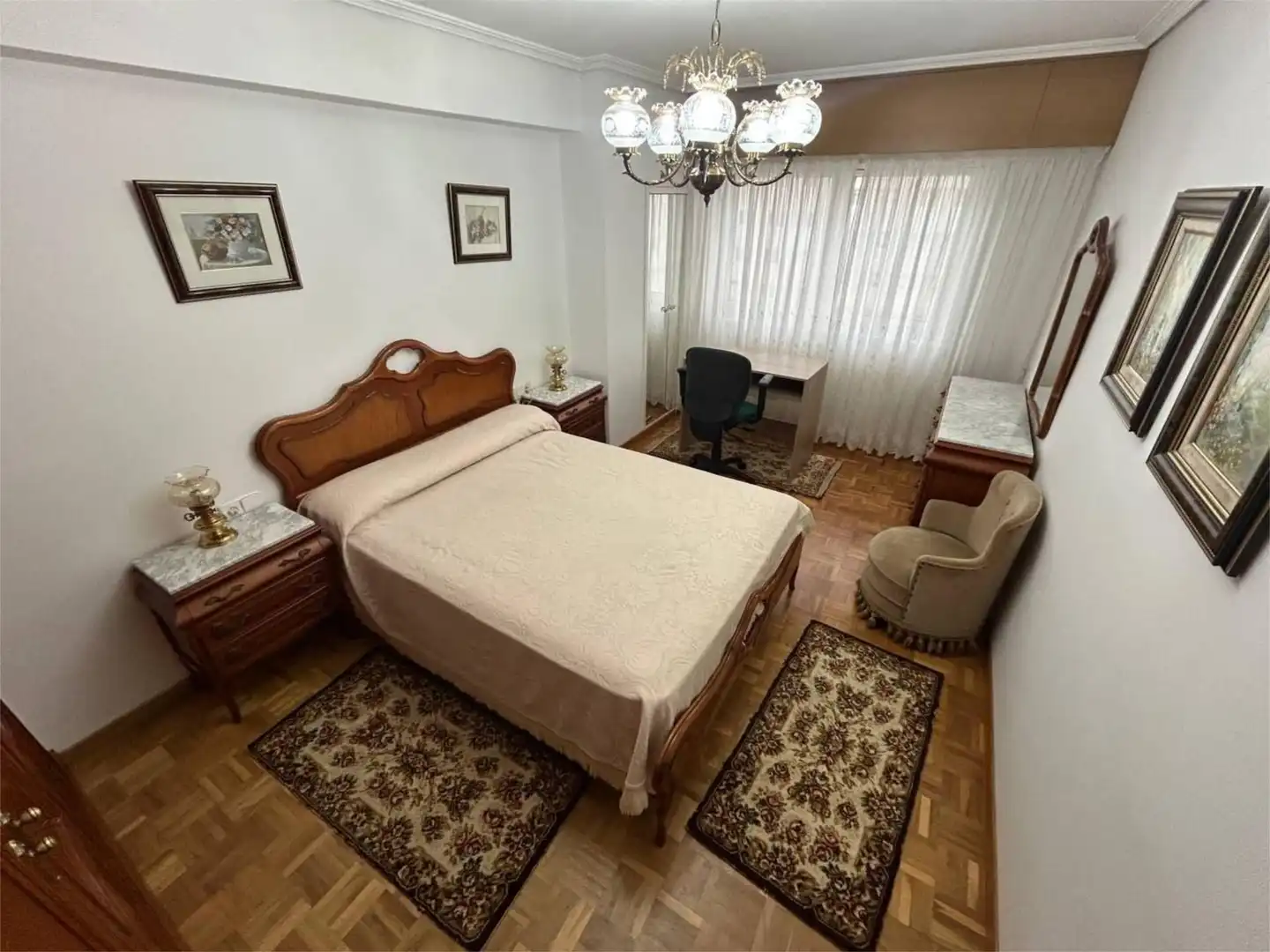 Bedroom of Flat for rent in A Coruña Capital   with Parquet flooring and Furnished