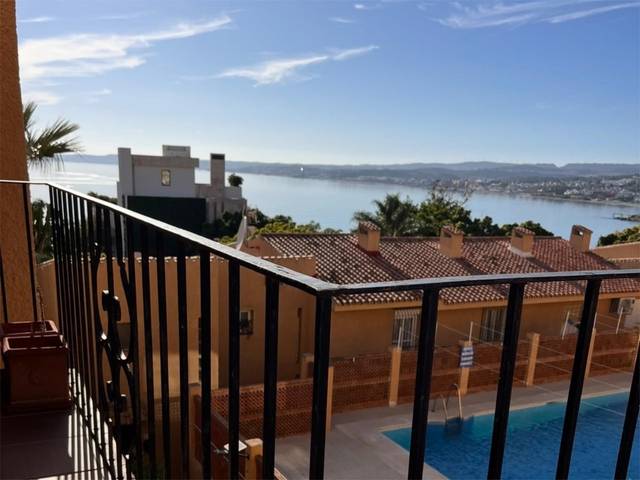 Piso en Venta en Calle del Naranjo, 30 en Seghers