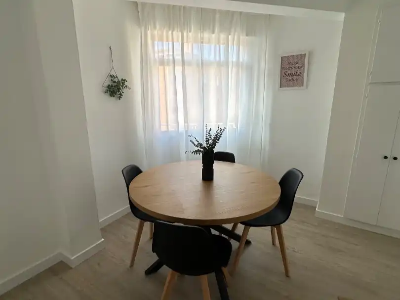 Flat for rent in Calle Fernán González, 24, La Charca Dining room of Flat for rent in Miranda de Ebro with Heating, Furnished and Balcony