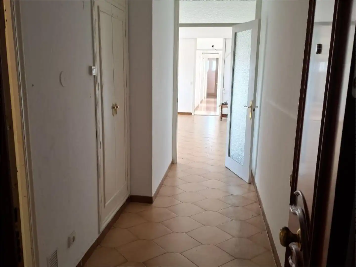 Flat for sale in  Sevilla Capital  with Air Conditioner