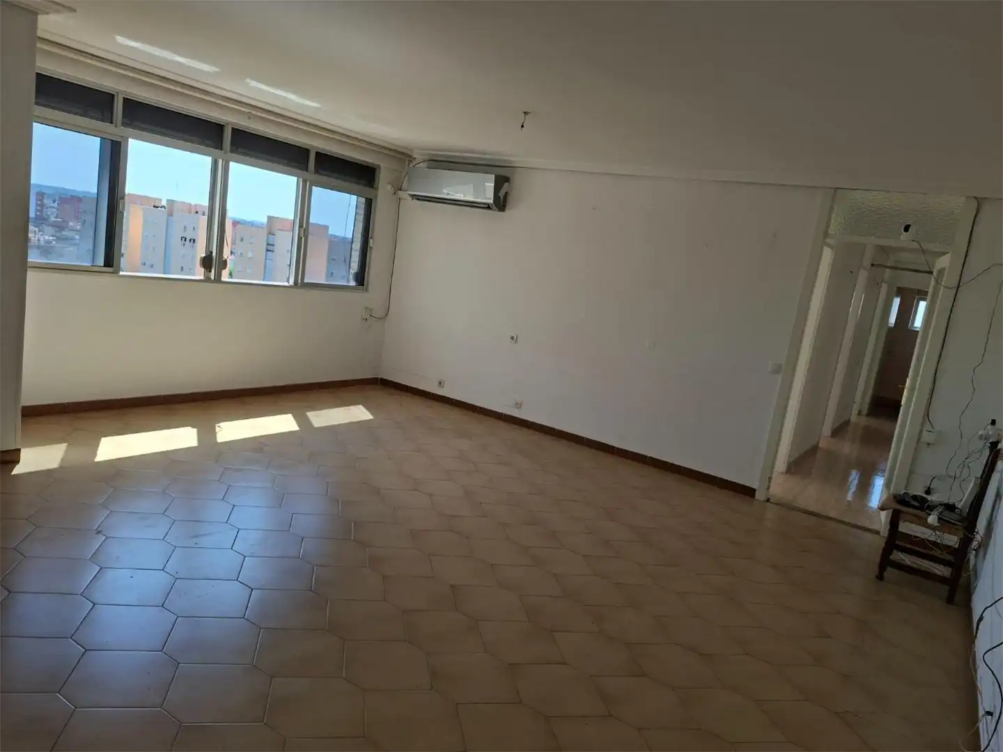Living room of Flat for sale in  Sevilla Capital  with Air Conditioner