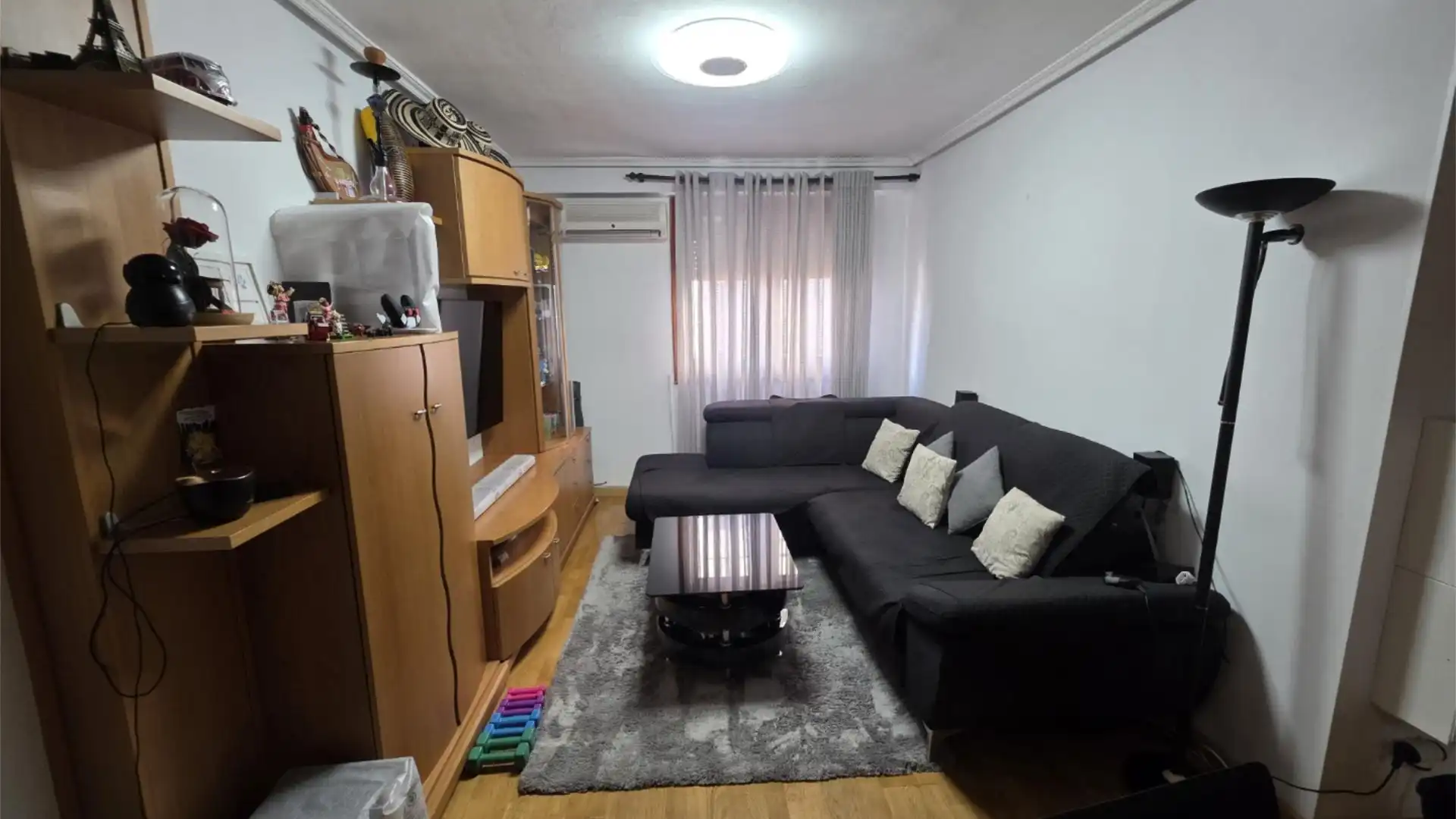 Sala d'estar de Pis en venda en  Zaragoza Capital amb Aire condicionat