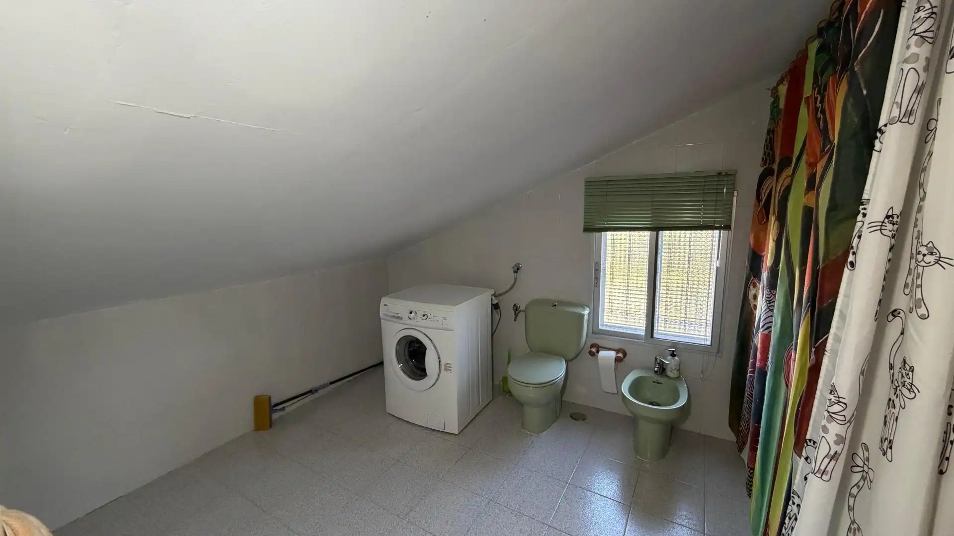 Casa o chalet en venta en Calle Valdesanmartin, 12h, El Tiemblo Baño de Casa o chalet en venta en El Tiemblo con Terraza, Piscina y Balcón