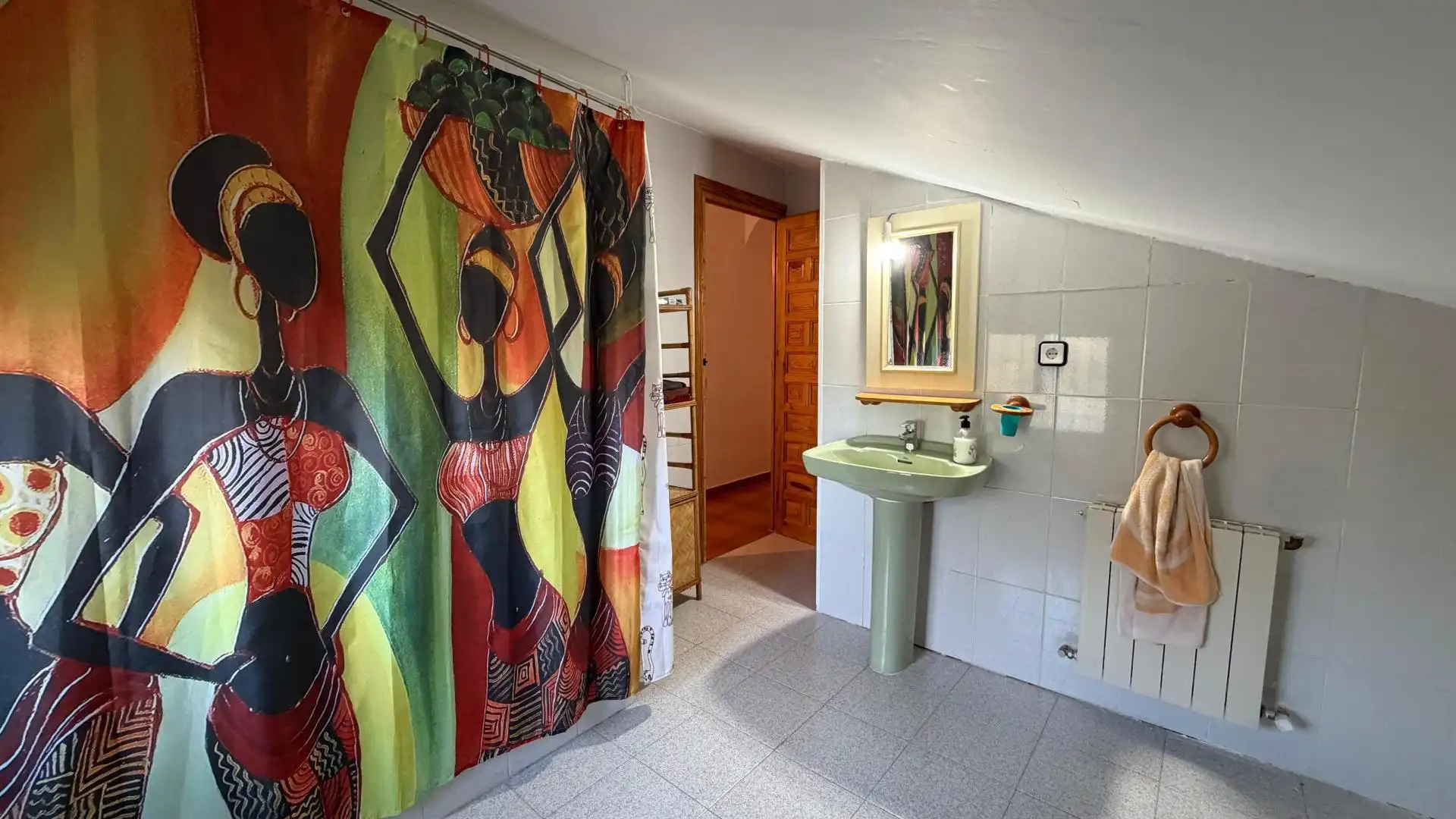 Casa o chalet en venta en Calle Valdesanmartin, 12h, El Tiemblo Baño de Casa o chalet en venta en El Tiemblo con Terraza, Piscina y Balcón