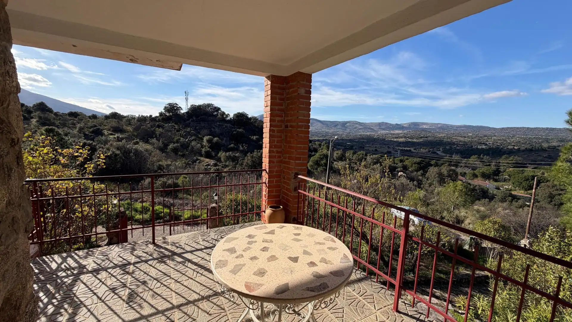 Casa o chalet en venta en Calle Valdesanmartin, 12h, El Tiemblo Terraza de Casa o chalet en venta en El Tiemblo con Terraza, Piscina y Balcón
