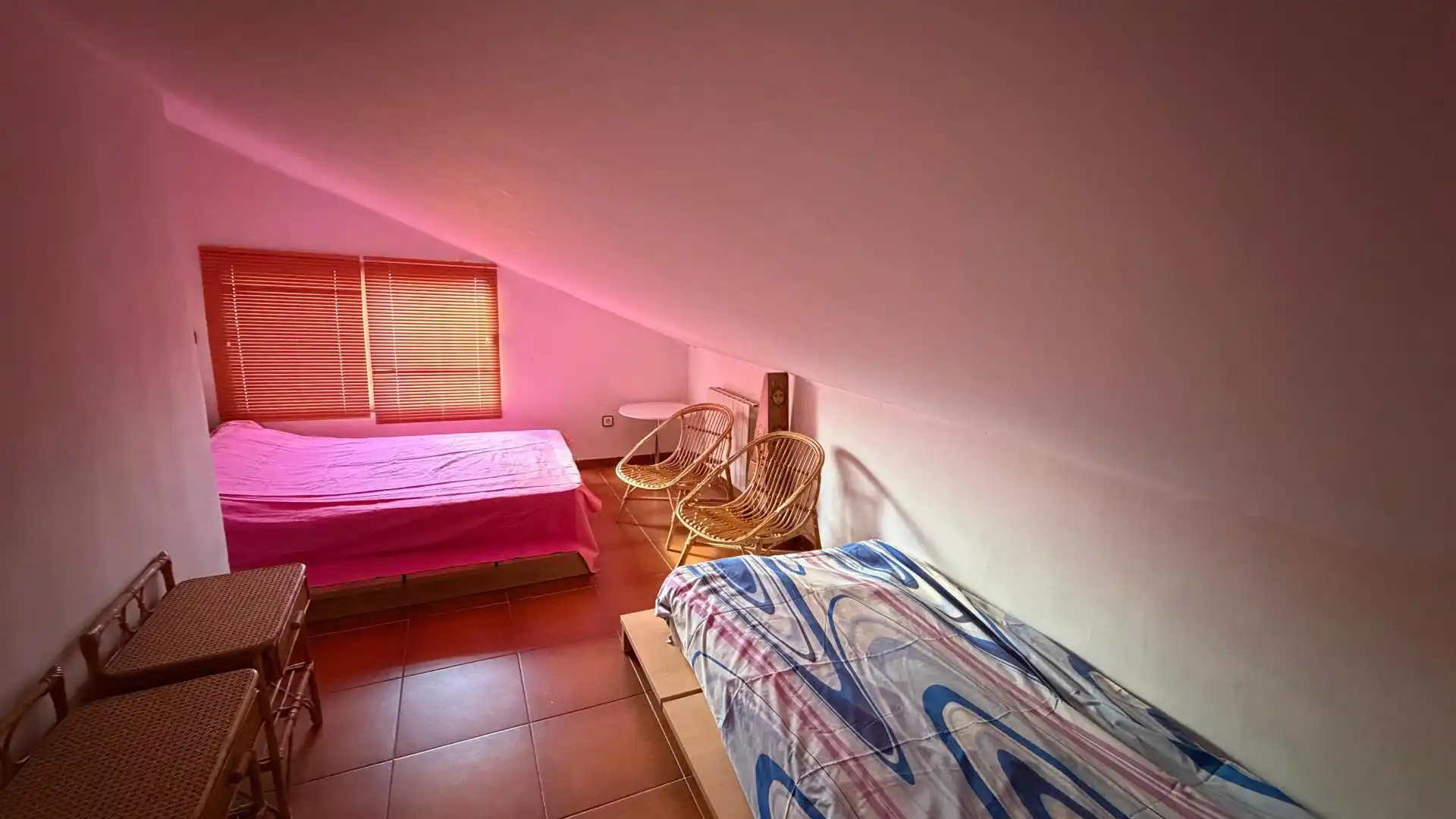 Casa o chalet en venta en Calle Valdesanmartin, 12h, El Tiemblo Habitación de Casa o chalet en venta en El Tiemblo con Terraza, Piscina y Balcón