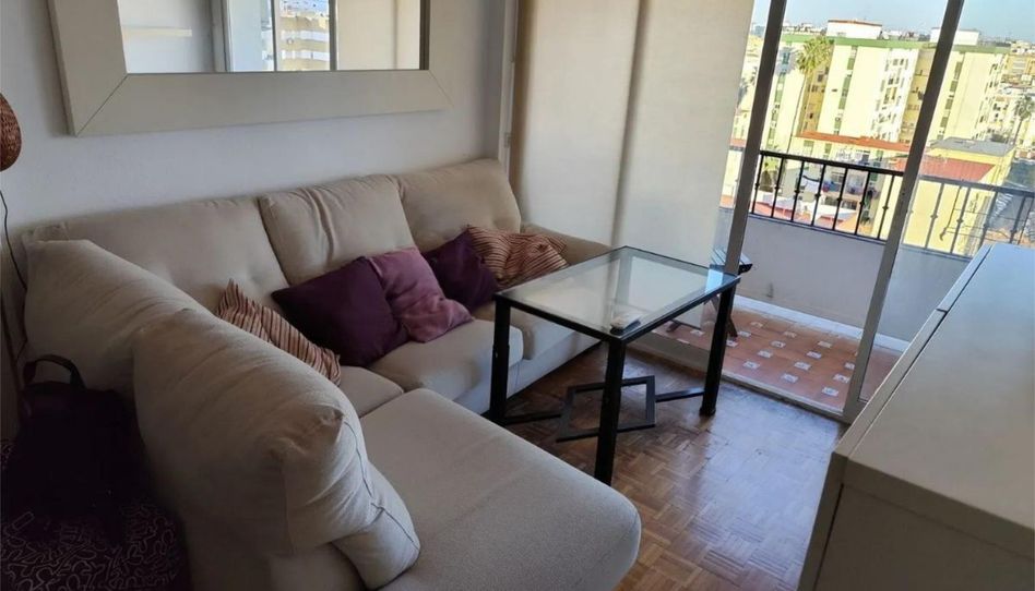 Flat for rent in Calle Rayo de Luna, 7, El Torrejón - El Cerezo, Sevilla Capital - image 1 Photo 1 of Flat for rent in Calle Rayo de Luna, 7, El Torrejón - El Cerezo, Sevilla Capital