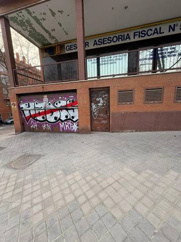 Garaje en Venta en Calle de Candilejas, 62 en Palomeras Bajas