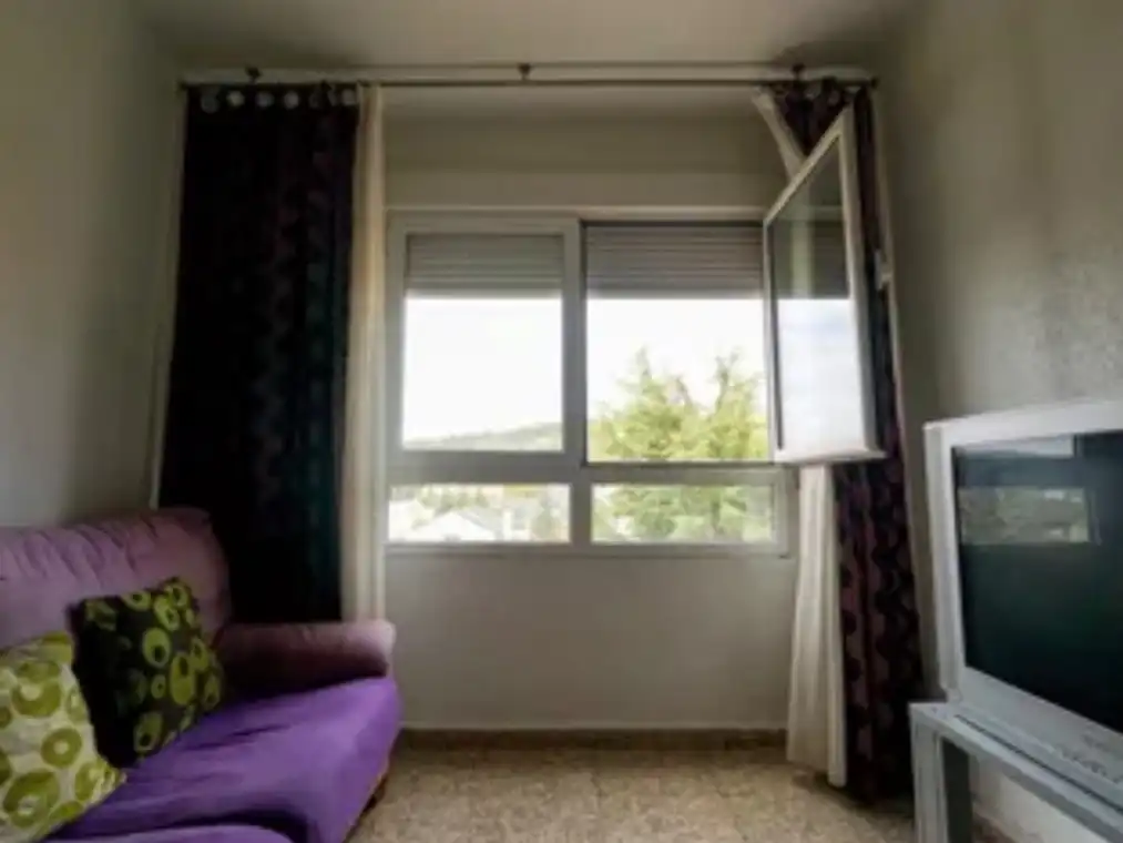 Piso en venta en Carrer Castalla, 77, Ibi Habitación de Piso en venta en Ibi con Amueblado y Balcón