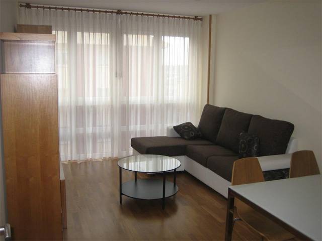 Piso en Alquiler en Rúa Armórica, 51 en Fingoi