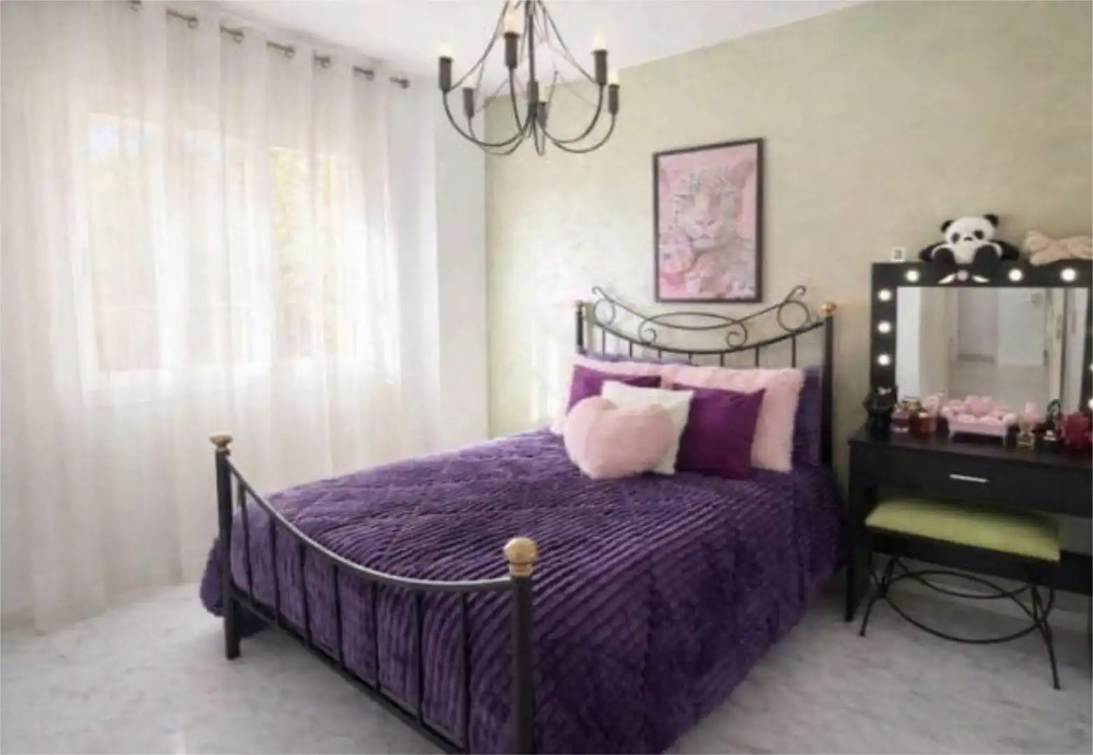 Dormitori de Apartament en venda en Marbella amb Terrassa i Piscina