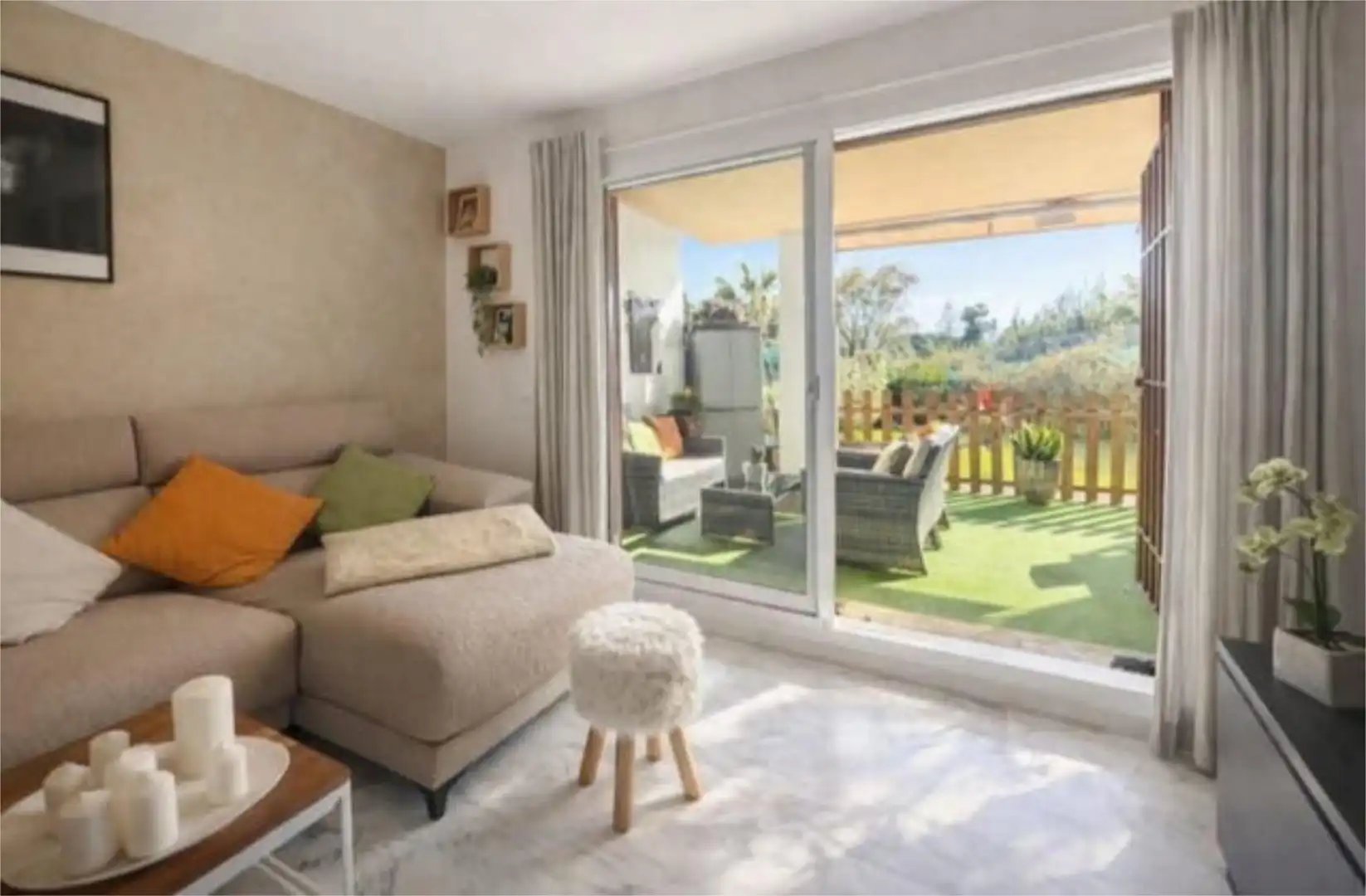Dormitori de Apartament en venda en Marbella amb Terrassa i Piscina