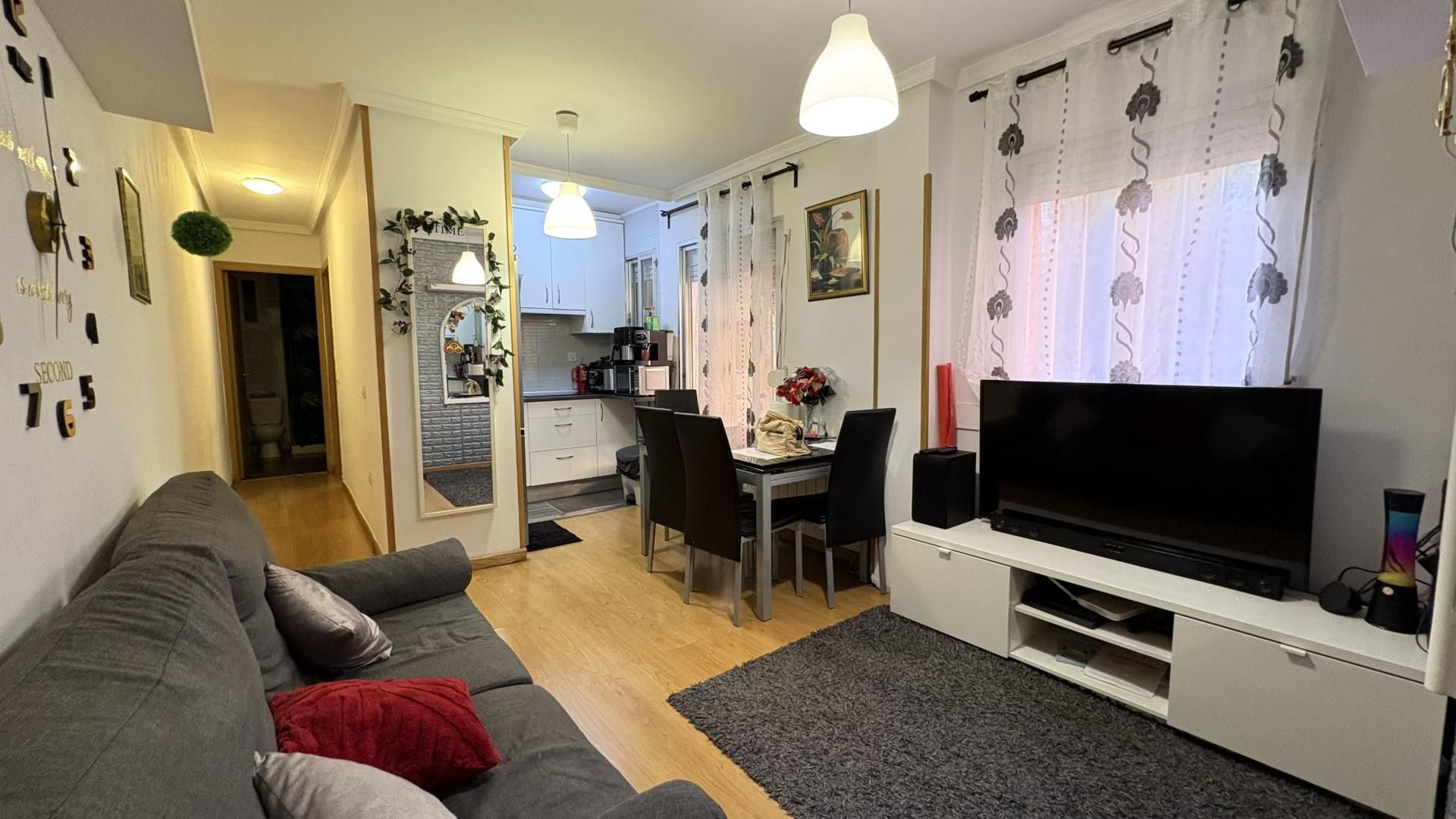 Flat for rent in Calle de Eduardo Marquina, 48, Carabanchel